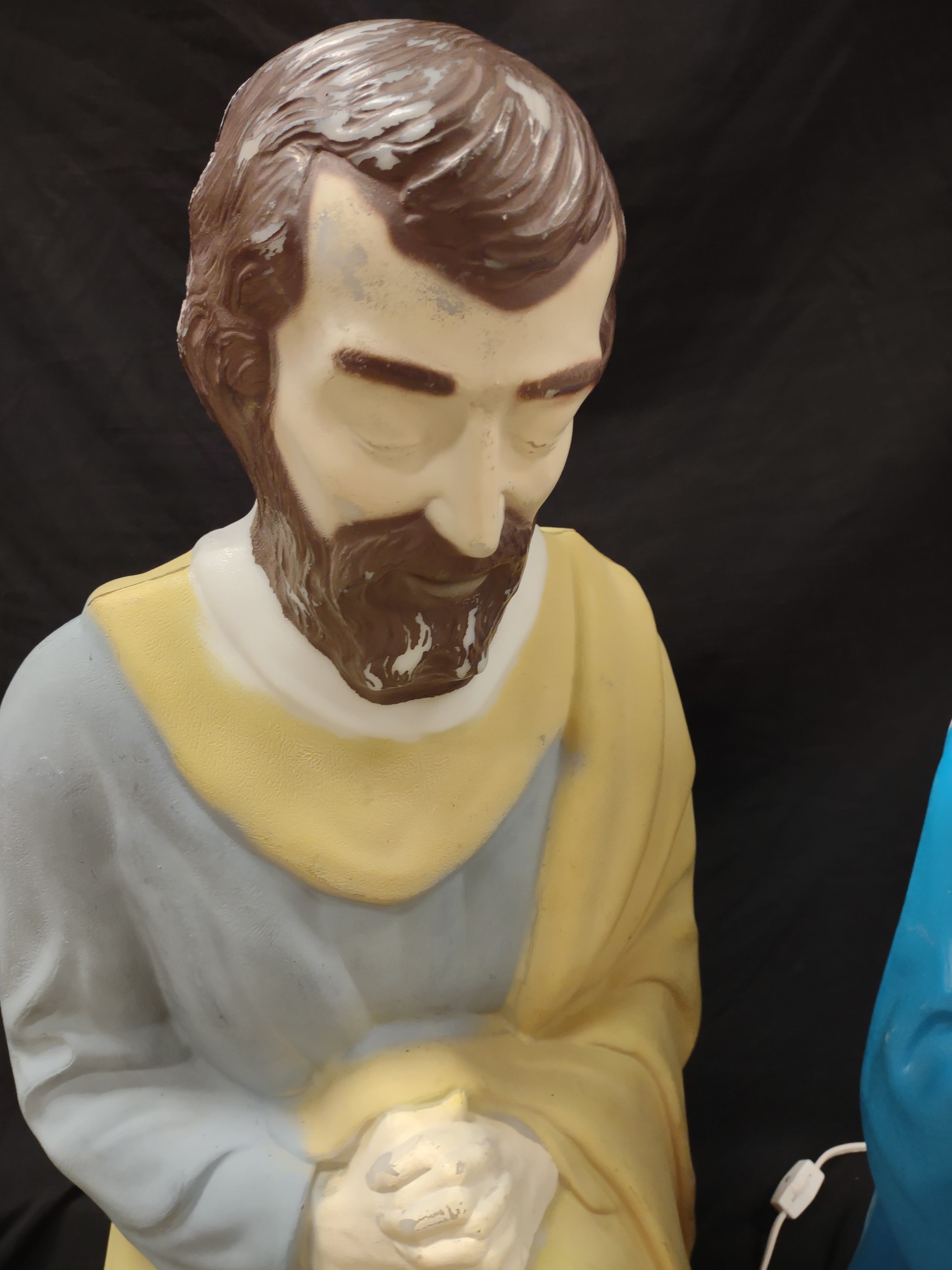 Vintage Christmas Nativity Mary Joseph Blow Mold Light Up (lot 1310)