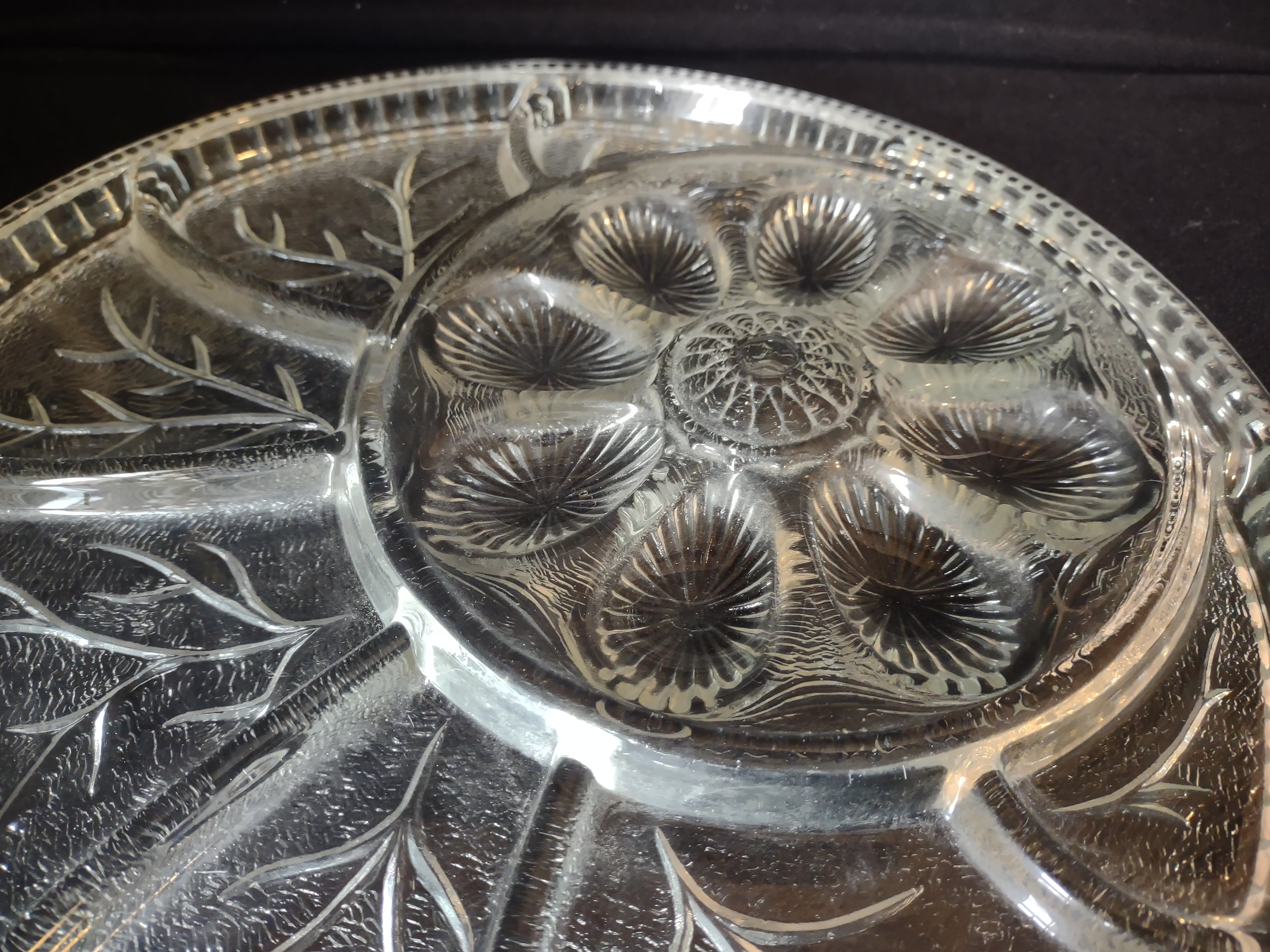 Easter Glass Deviled Egg Snack Plate Serving Platter (lot 2576c)