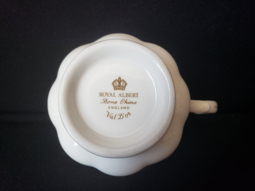 Vintage Royal Albert Bone China Val D'Or Tea Cup ONLY (lot 2022)