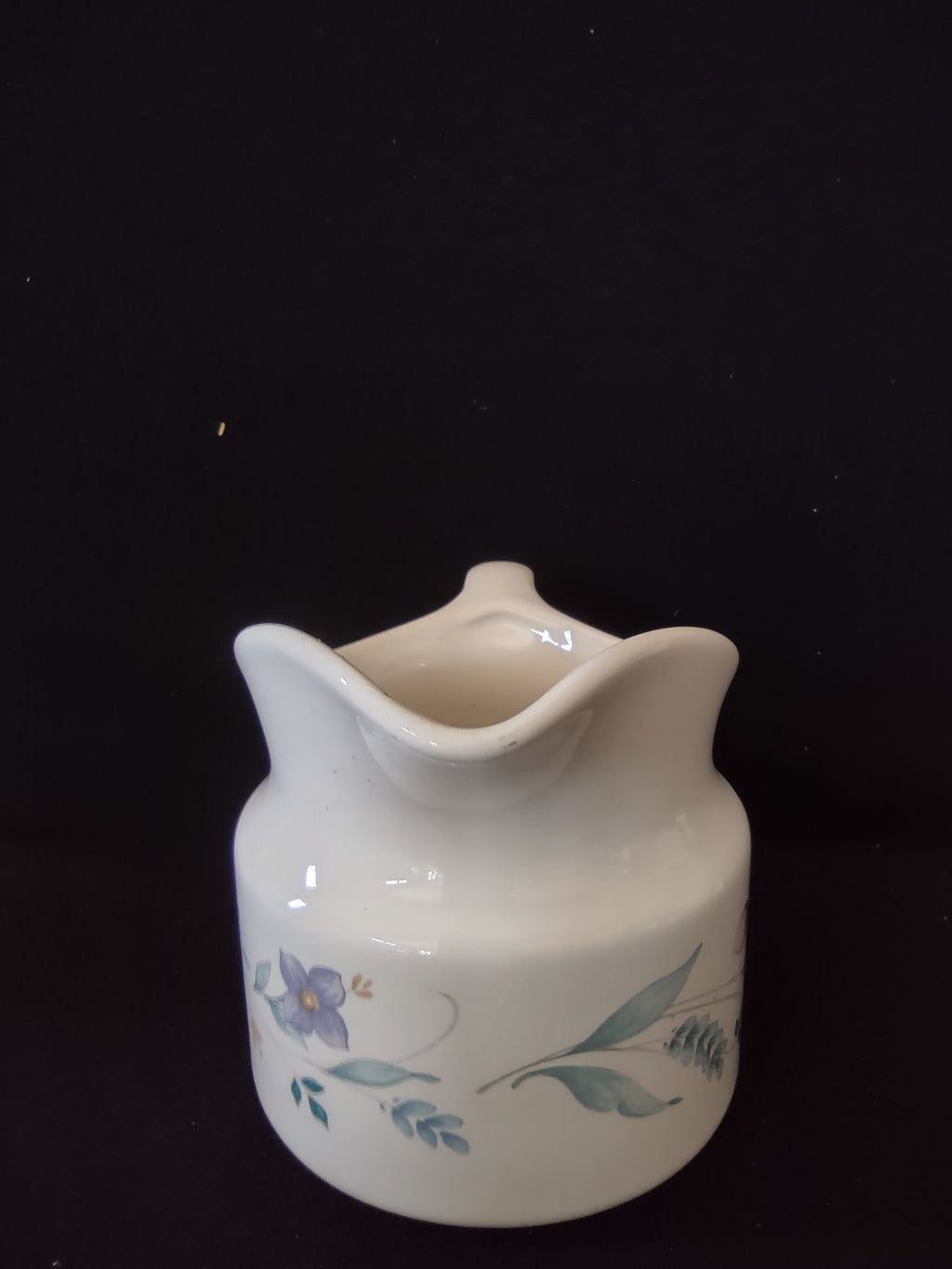Vintage Pfaltzgraff Gravy Boat April Flowers Pink Lavender Green (Lot 5023)