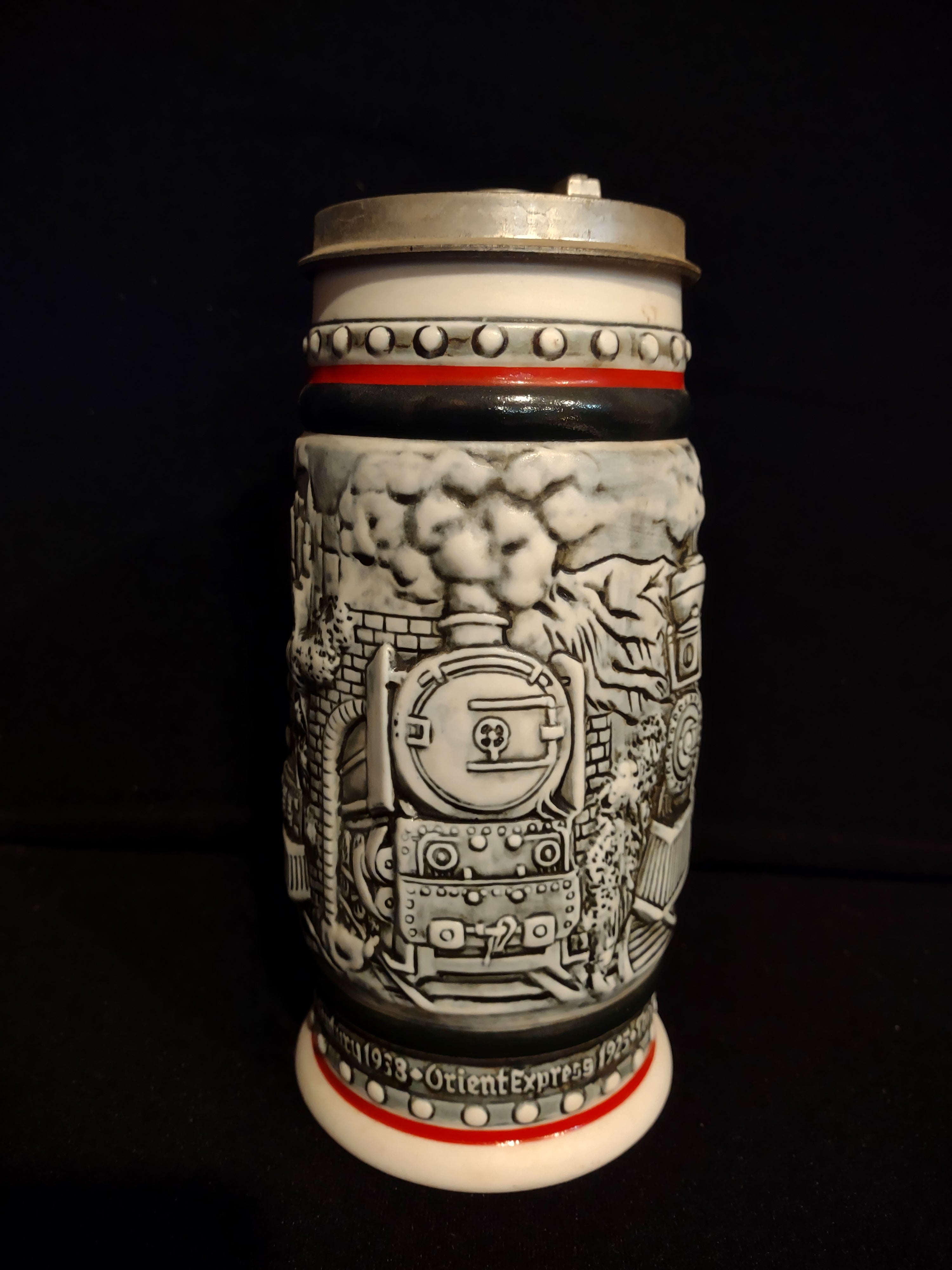 Vintage Collectible Set 2 Tankard Beer Stein Avon Train Airplane (lot 2536j)