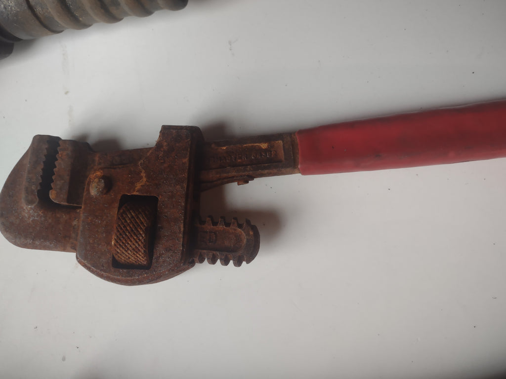 Vintage Set 4 Pipe Wrench (lot 1374)