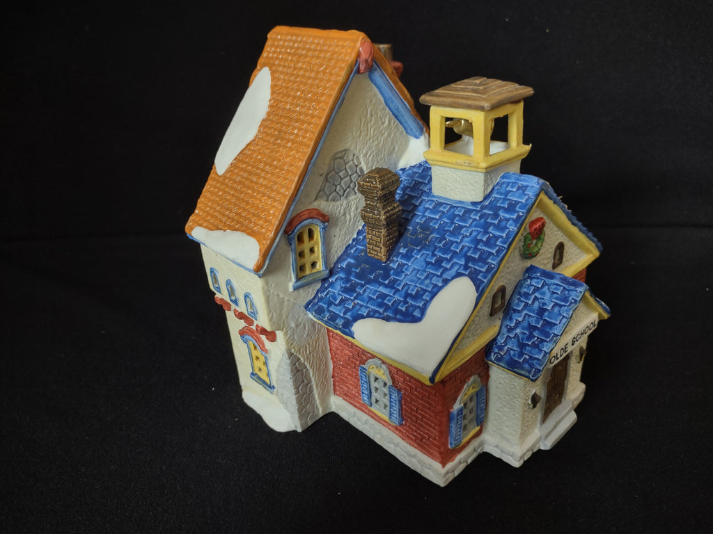 Vintage Lemax Olde School House Christmas Village Light Up (lot 2284)