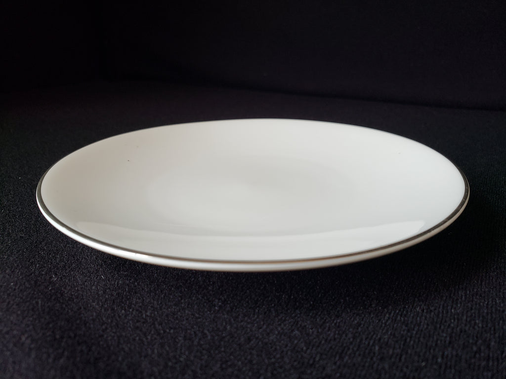 Vintage Royal Worcester Mirage Salad or Luncheon Plate 8" (lot 2107)