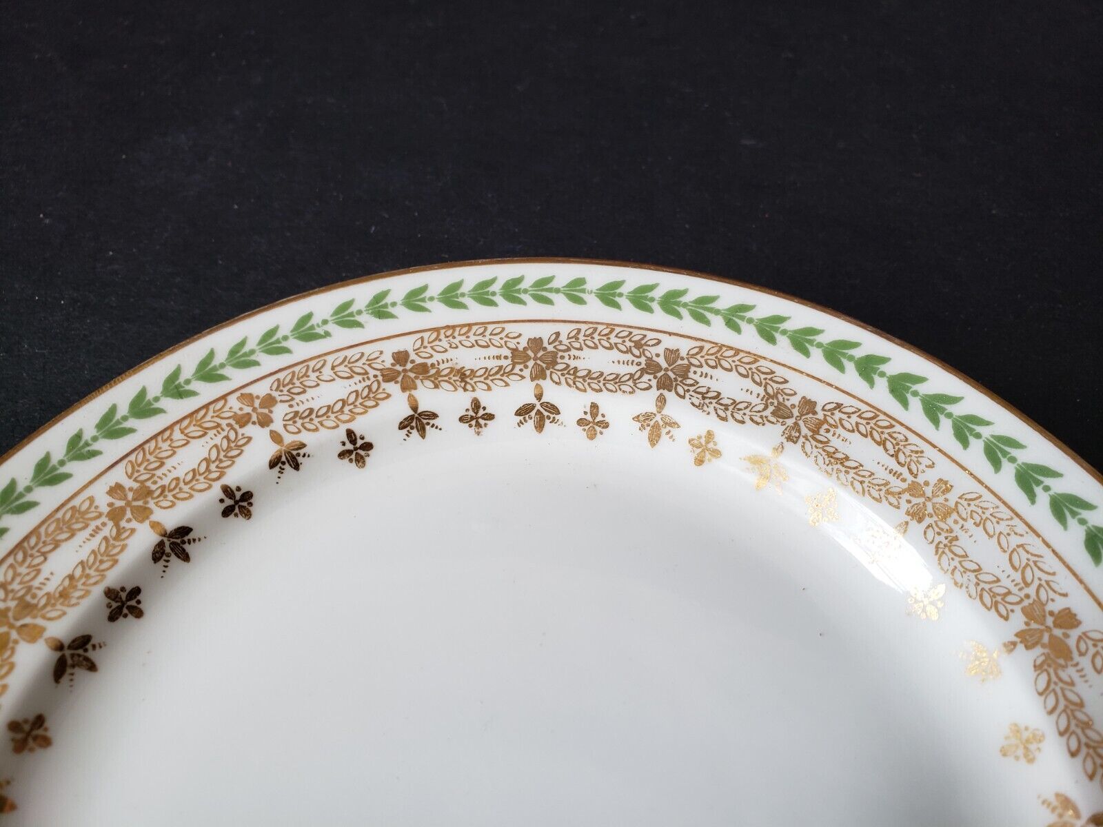 JP Limoges France Gold Trim Green Laurel 6-1/4" Bread/Butter Plate (588)
