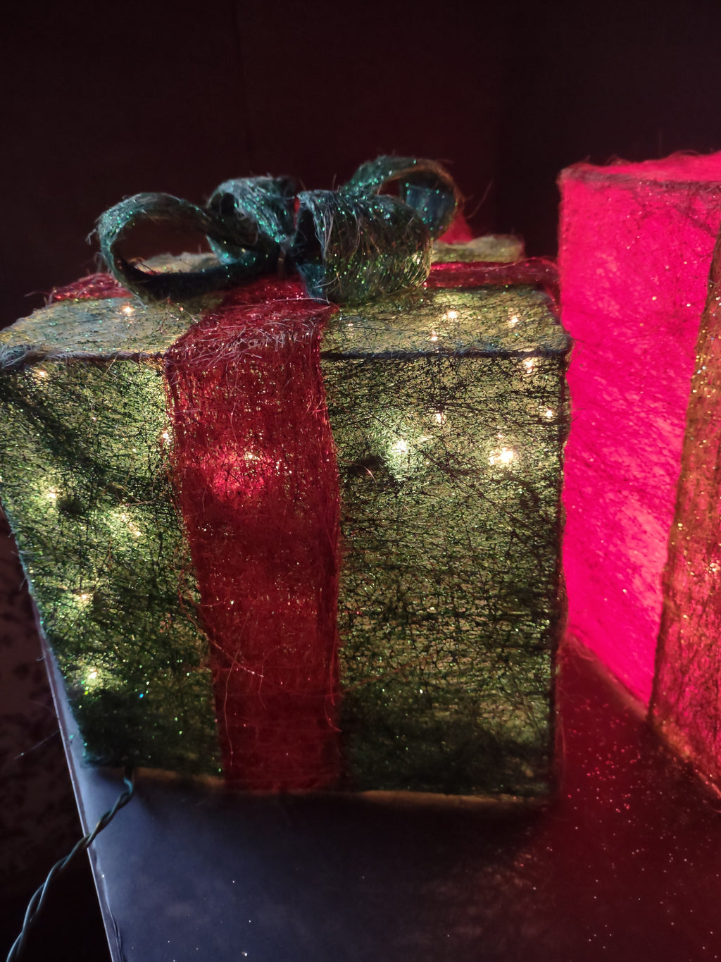 Christmas 3 Gift Box Set Multi-Color Sisal 140 Lights (lot 1390)