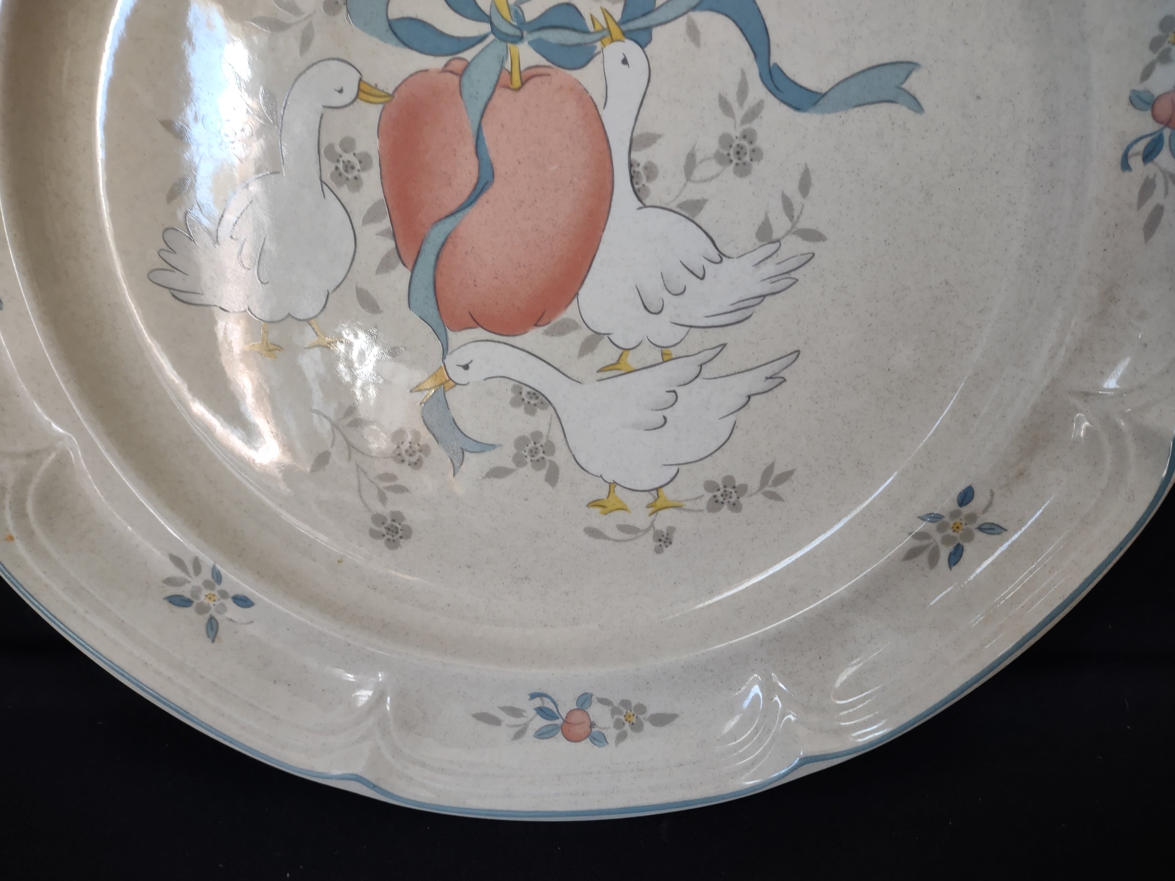 Marmalade Round Serving Plate Platter 12" Geese Apple Duck Ribbon (lot 2796c)