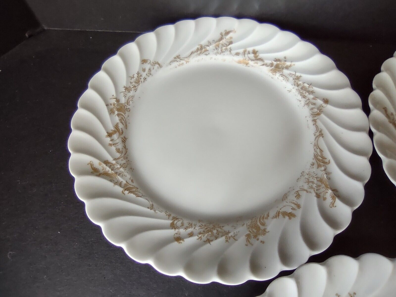 Ladore Haviland Limoges France 5 x Plate 2 x Saucer Gold (lot 563) IMPERFECT