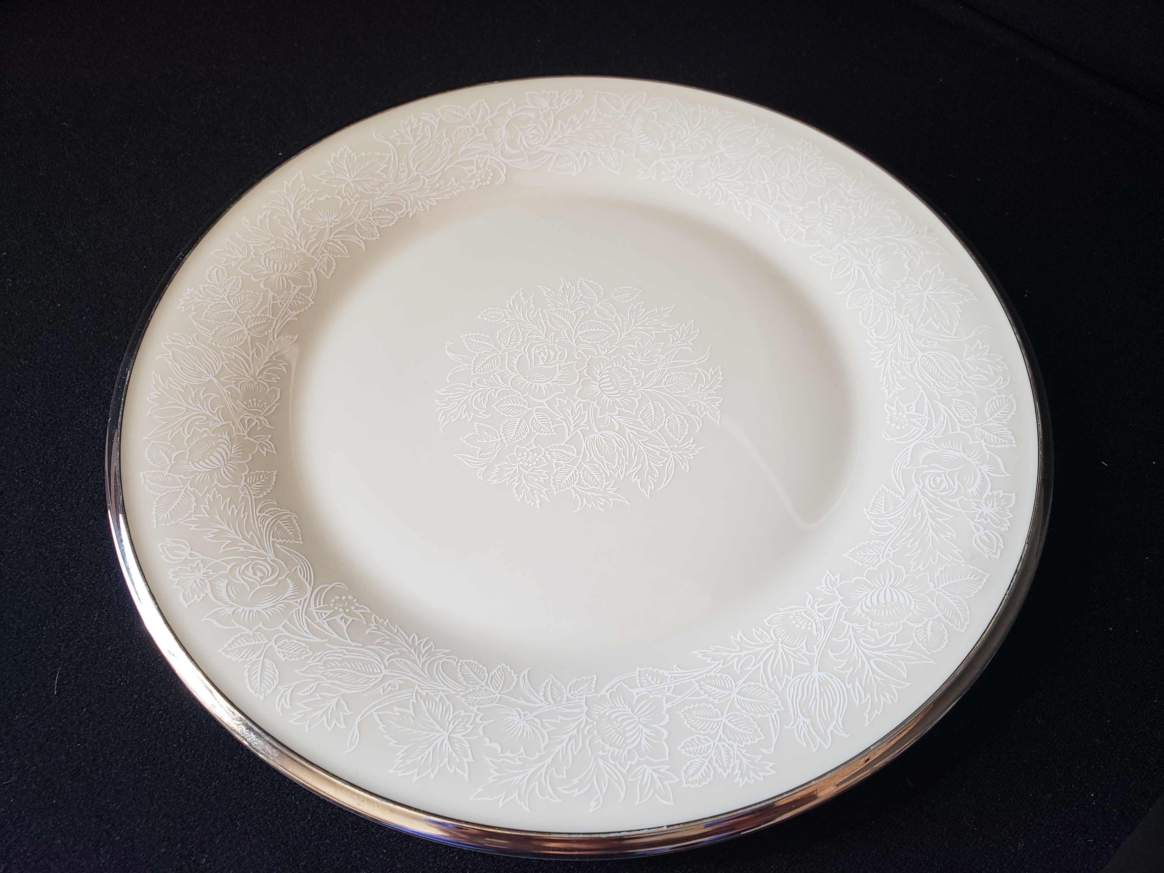 Vintage Lenox Dinner Plate Moonspun 10-3/4" (lot 1979)