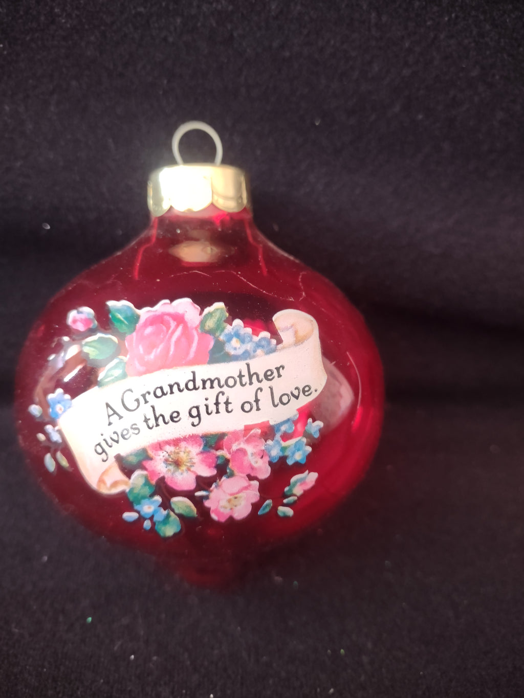 Vintage 1985 Hallmark Grandmother Christmas Ornament Gift Of Love (Lot 4185)