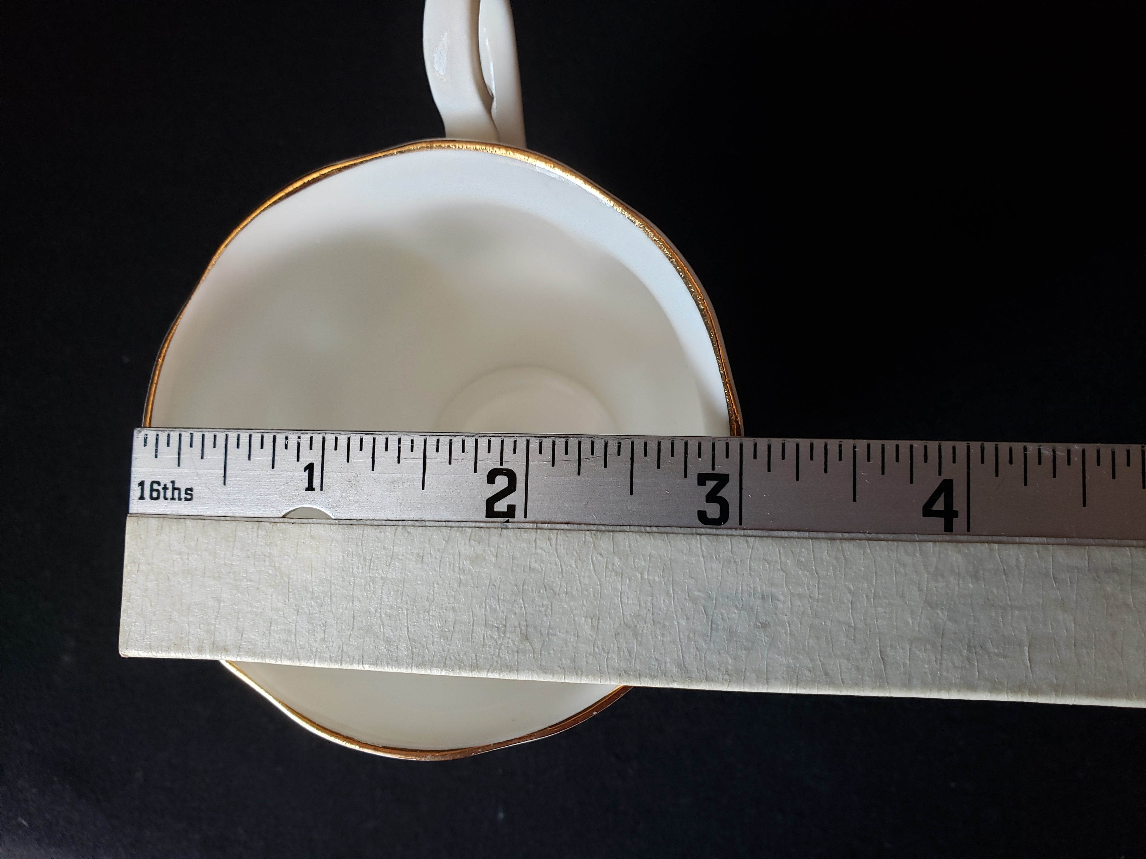 Vintage Royal Albert Rose Bouquet Saucer ONLY (lot 2034)