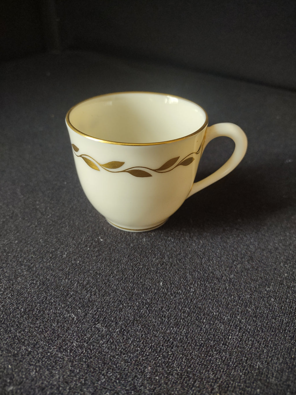 Vintage Lenox Golden Wreath O-313 Demitasse Cup (lot 1879)
