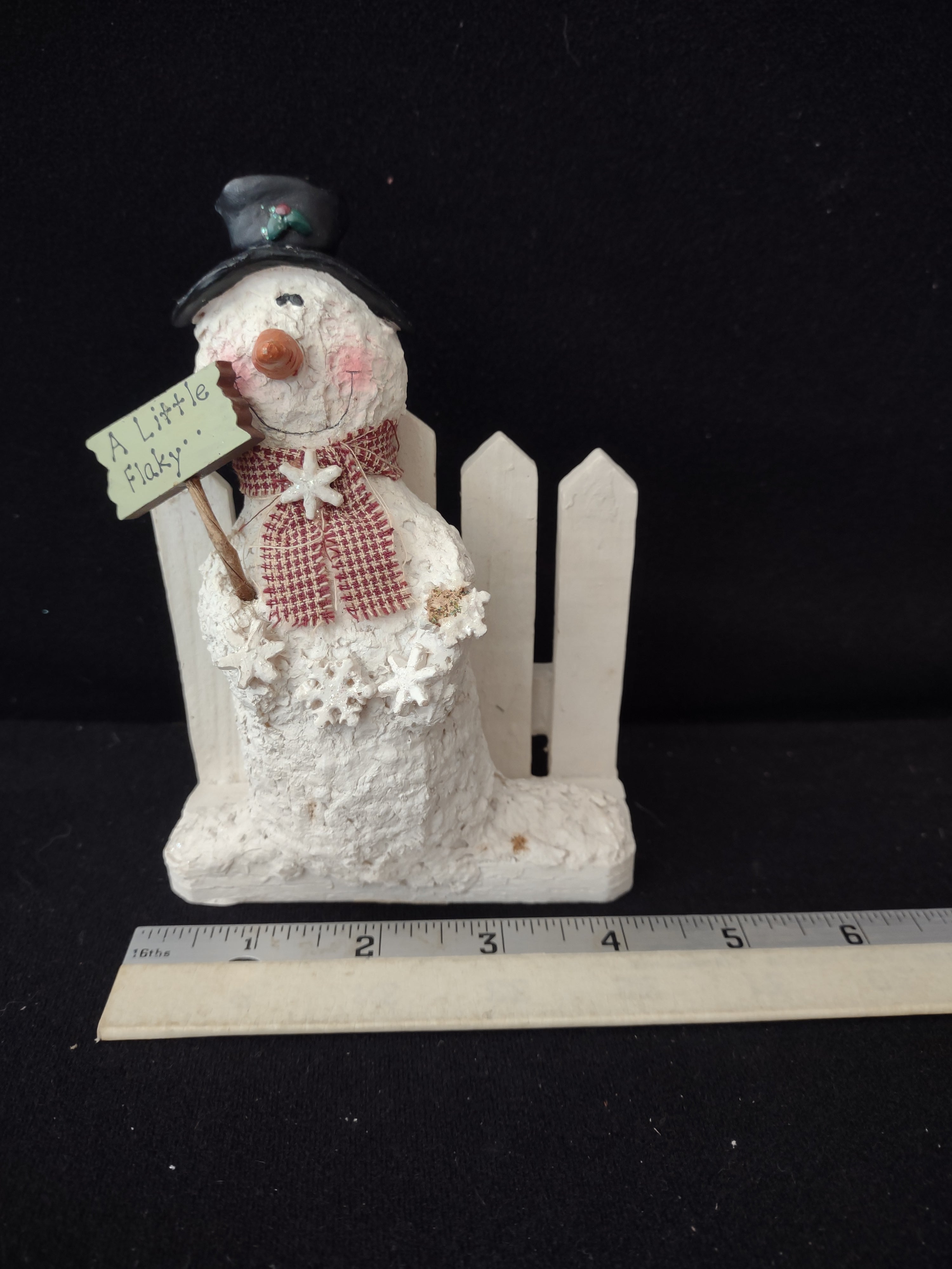 Christmas Winter Crazy Mountain Snowman Figurine A Little Flaky (Lot 3775)
