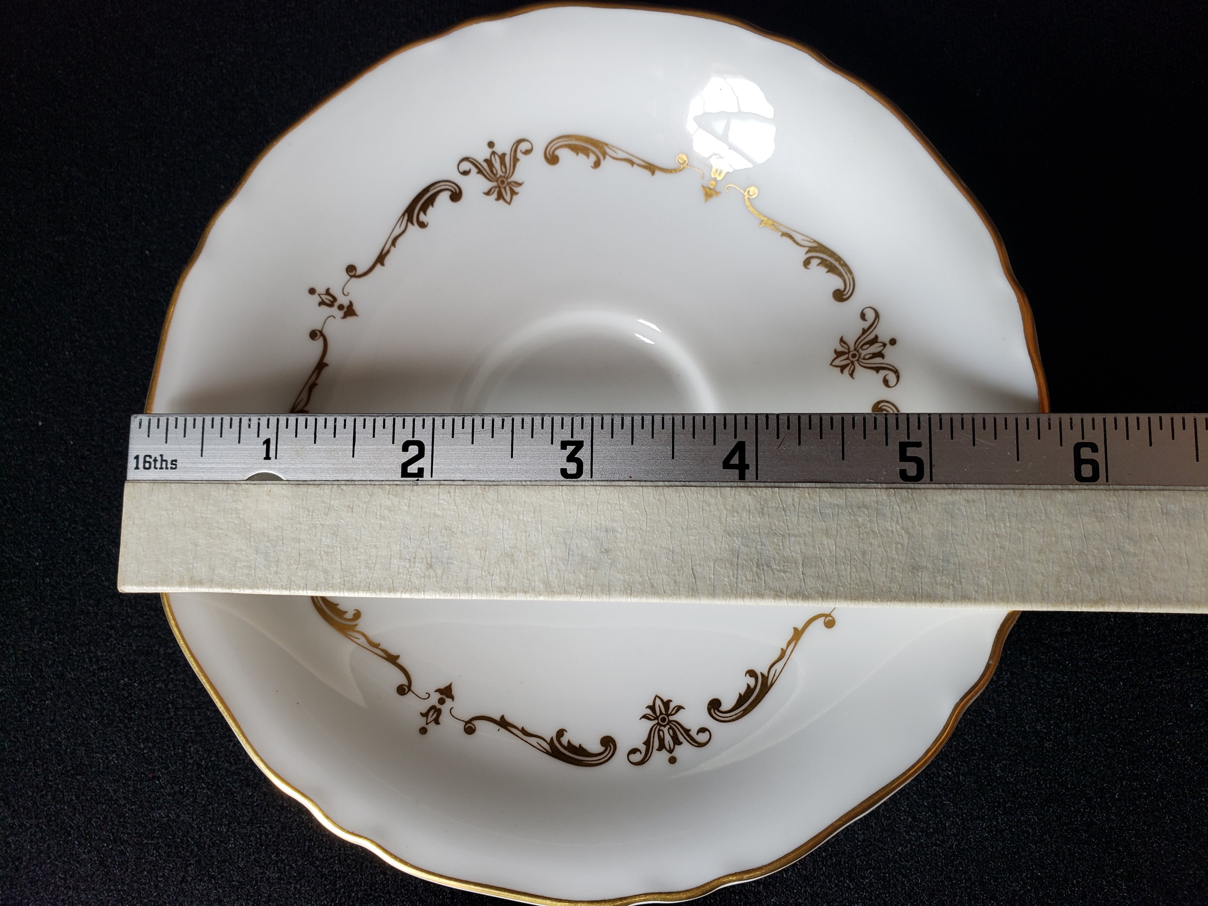 Vintage Royal Worcester Saucer ONLY Gold Chantilly 5-3/4 (lot 2094)