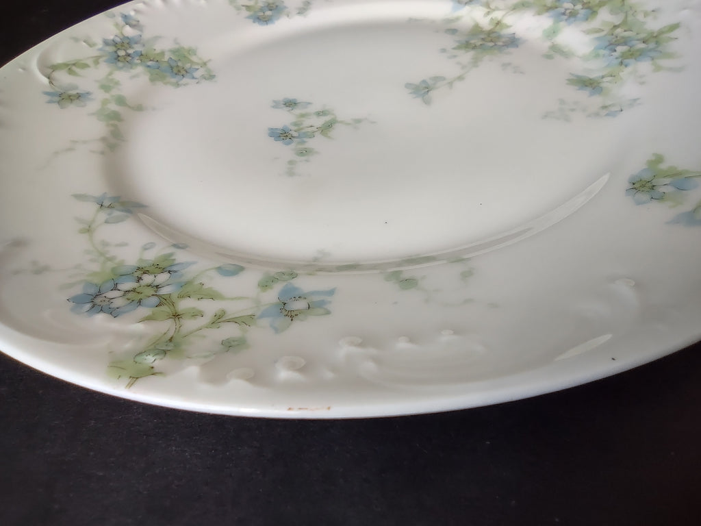 Haviland Limoges French Cottage Chic Luncheon/Dinner/Salad Plate Blue (lot 1122)