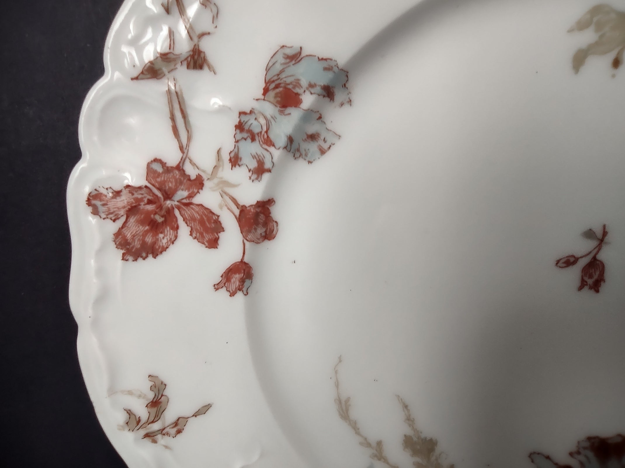 Haviland Limoges Blue Red Flower Luncheon Plate T.M. James & Sons (lot 953)