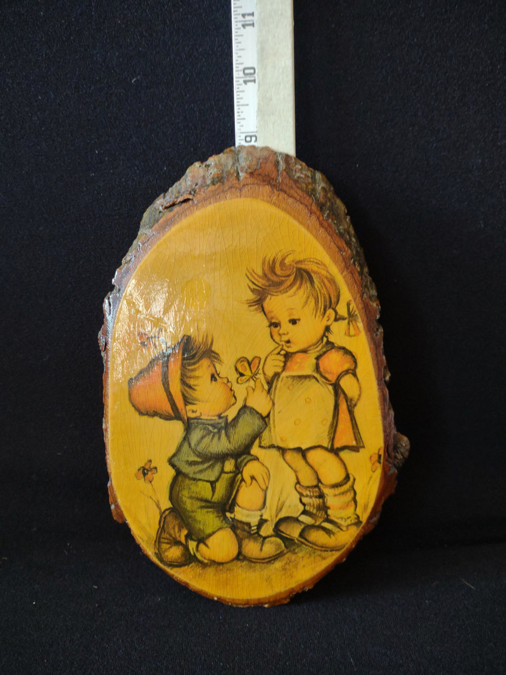 Vintage Hummel Style Natural Bark Edge Wooden Wall Plaque Evans Boy Girl(Lot4811