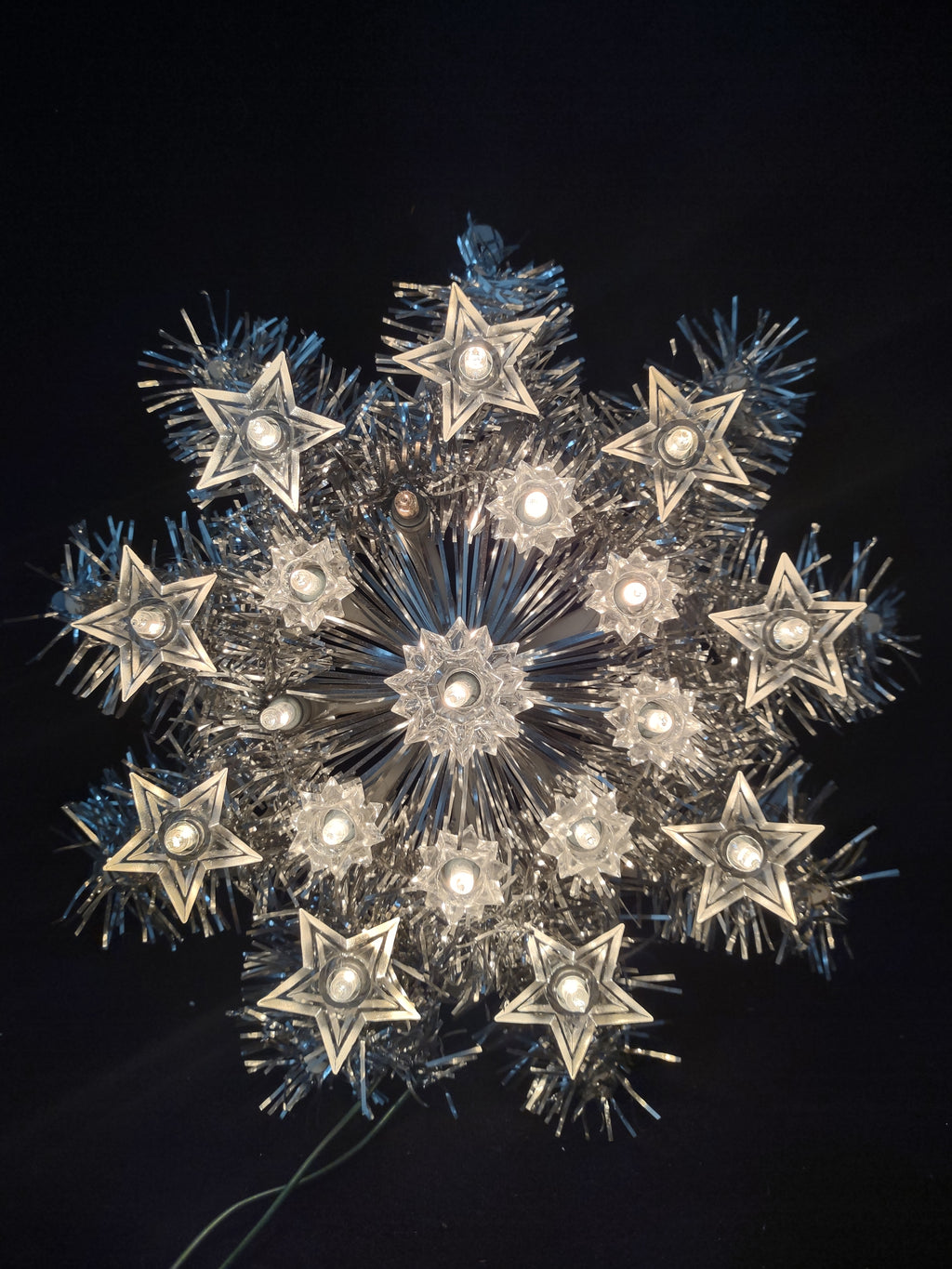 Vintage Lighted Tinsel Snowflake Wall Window Hanging (Lot 3685)