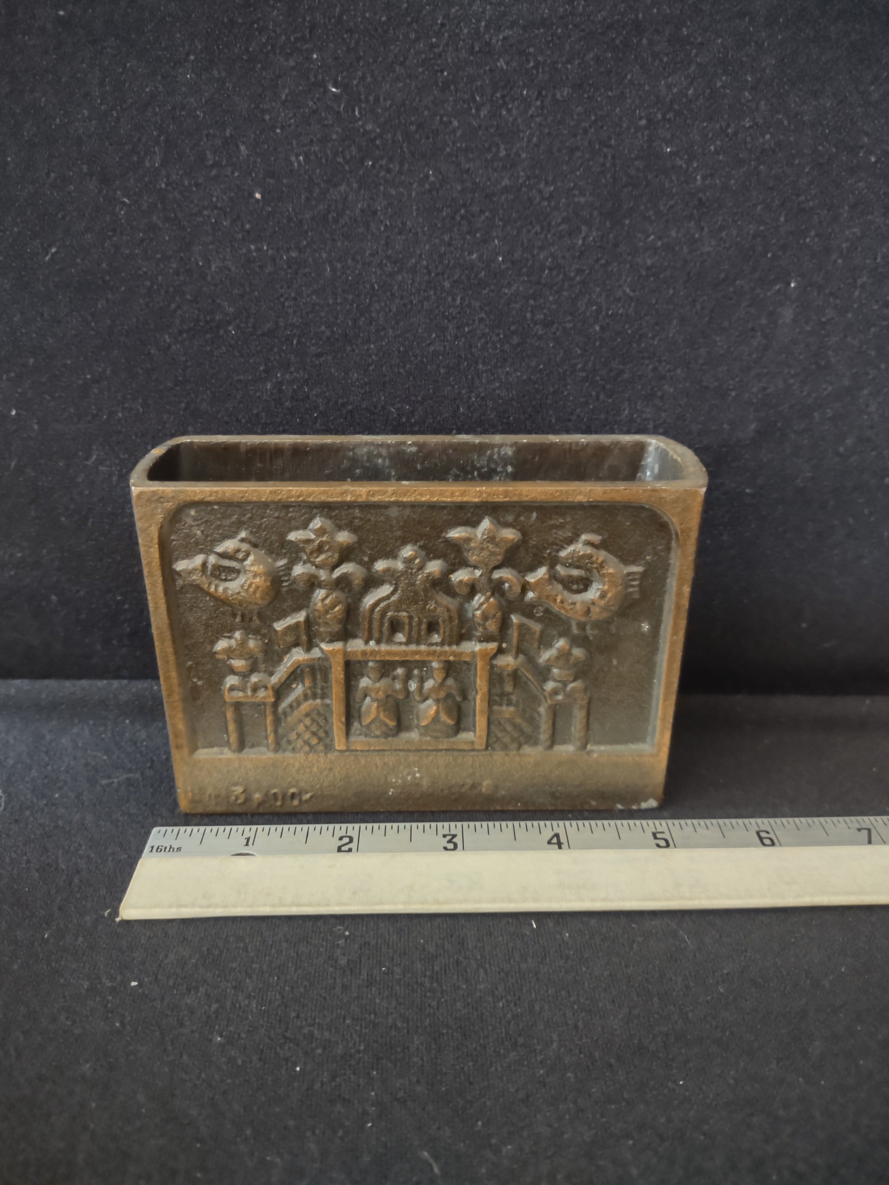 Vintage Easter European Bronze Pencil Holder/Desk Accessory (Lot 3253)