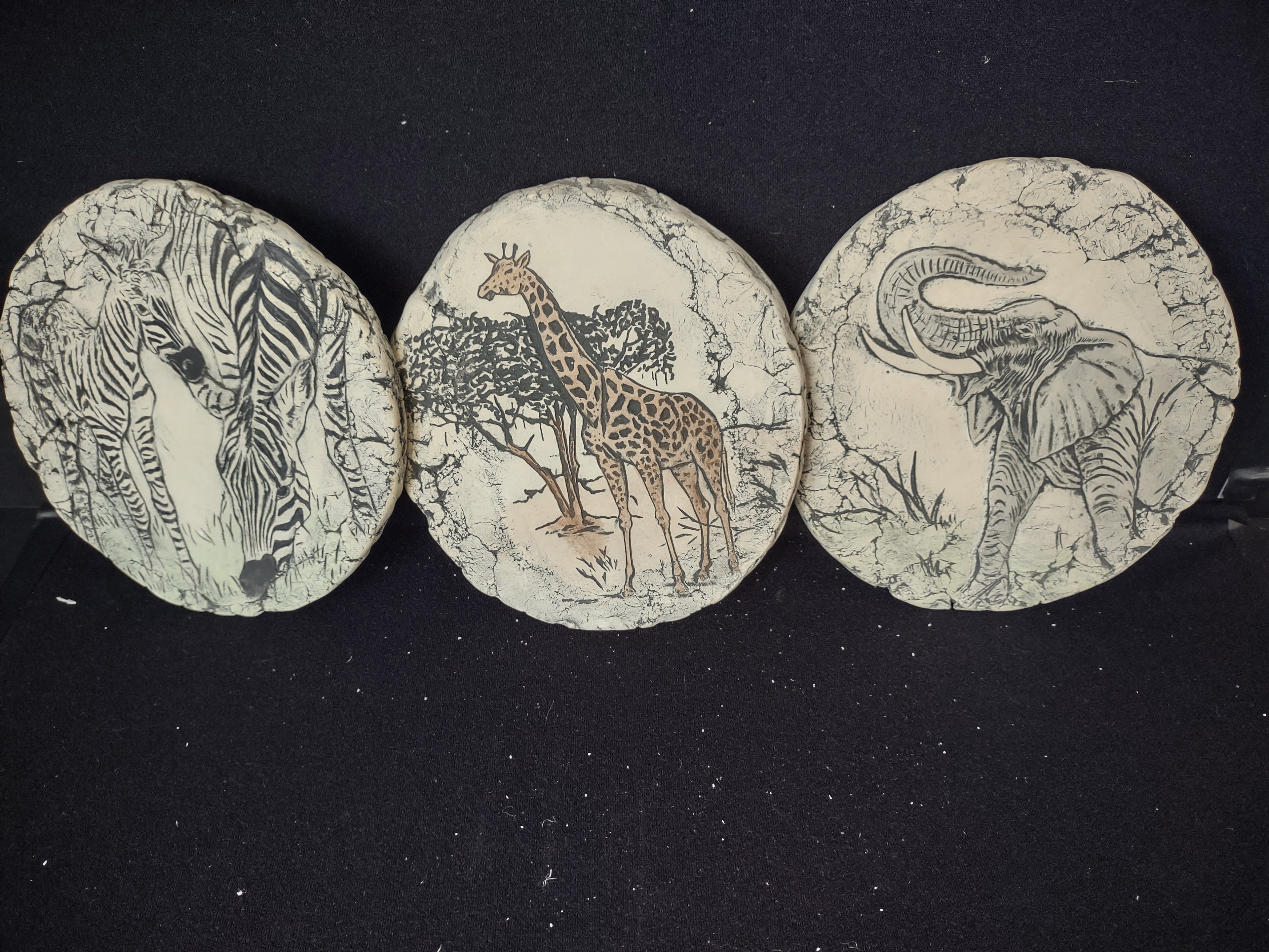 Shapes of Clay Set of 3 Mount St. Helen's Ash Elephant Zebra Giraffe (lot 2373 )