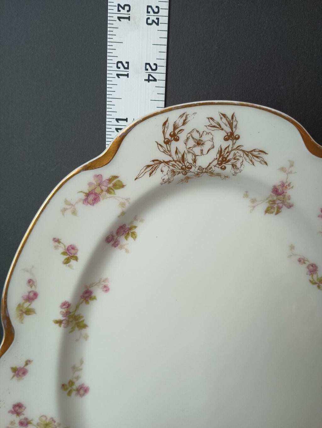 Haviland Limoges Set Two Serving Platters & Vegetable Bowl Gold Trim (lot 371)