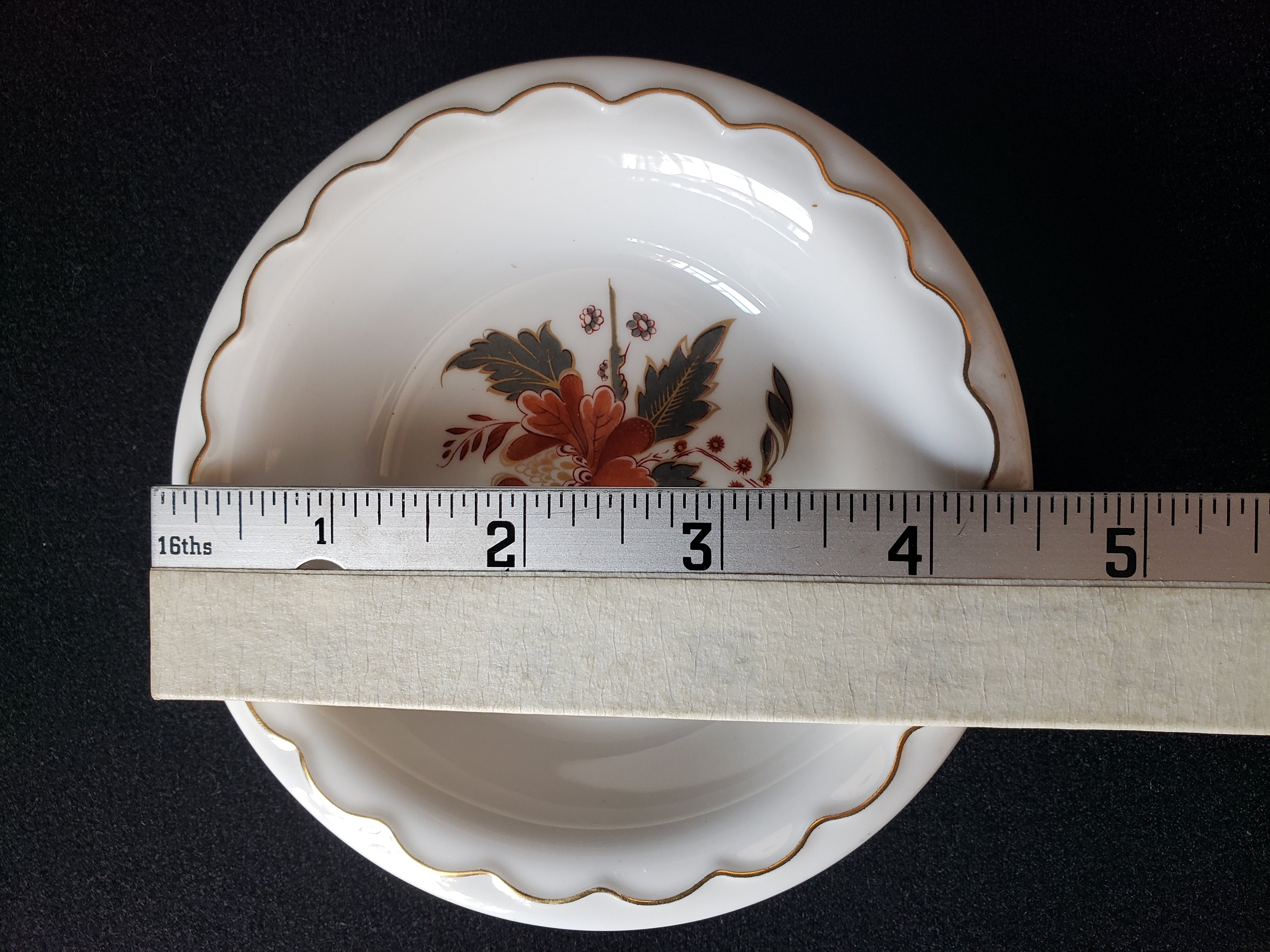 Vintage Royal Worcester Lynbrook" 4-1/2" Small Plate (lot 2054)