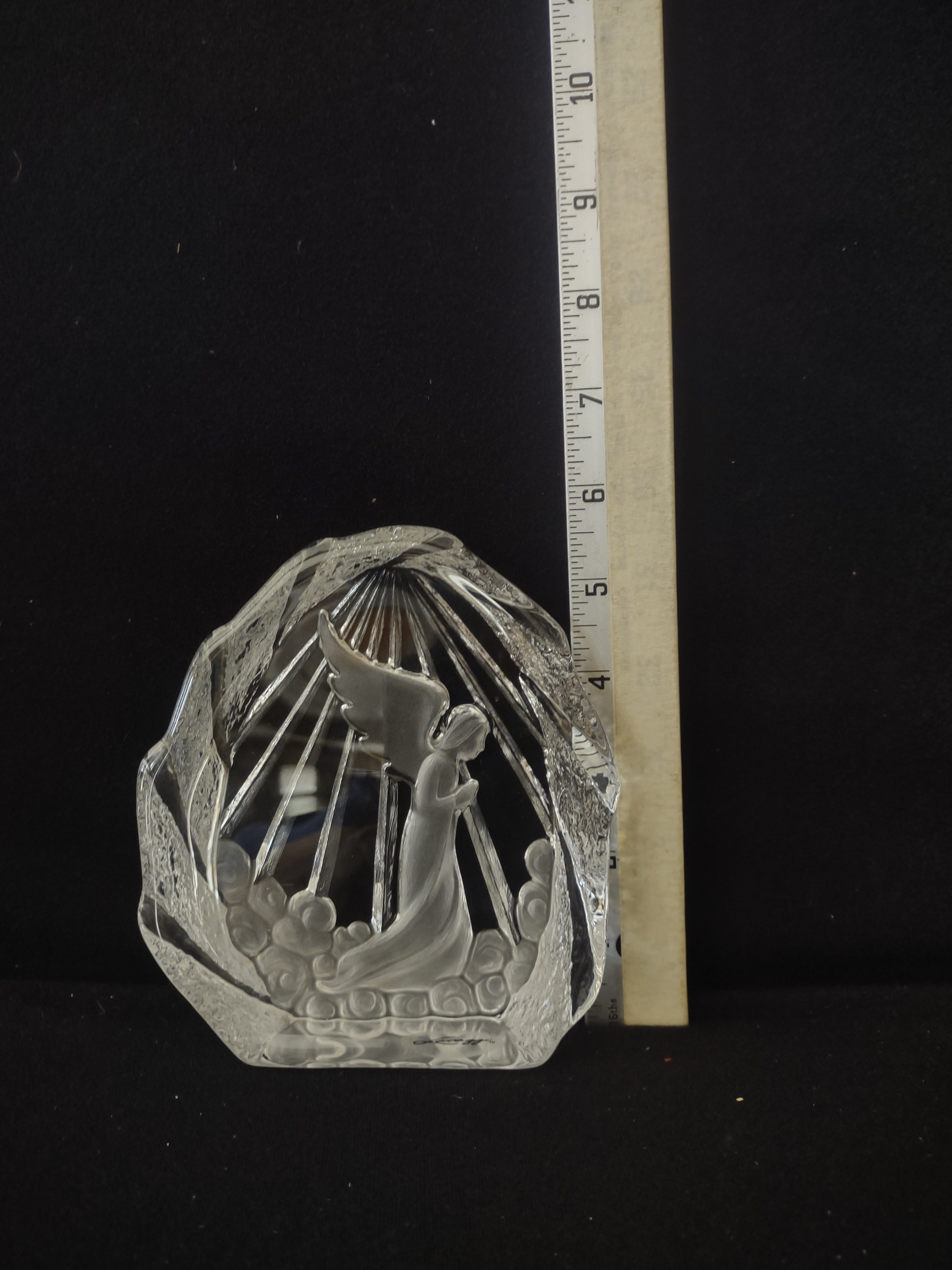 Lavaggi Glass Prism Angel Paperweight Figurine (Lot 3579)