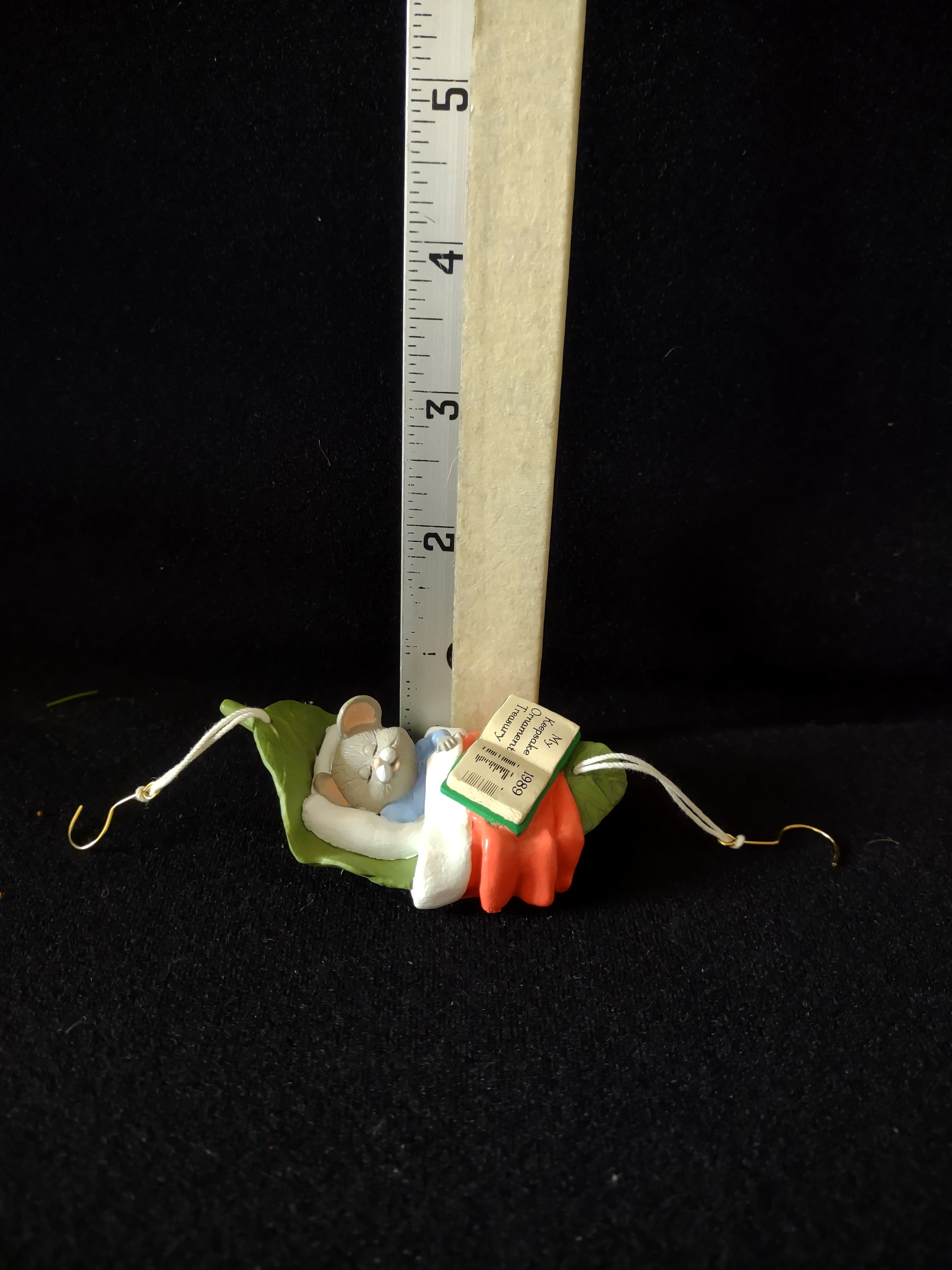 Vintage 1989 Hallmark Collect Dream Club Ornament Mouse Leaf Hammock (Lot 4791)