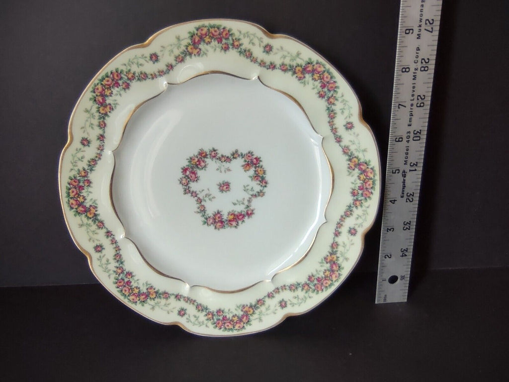 Haviland Limoges Red Rose Garland Cream Dinner Plate 9-3/4" (lot 356)