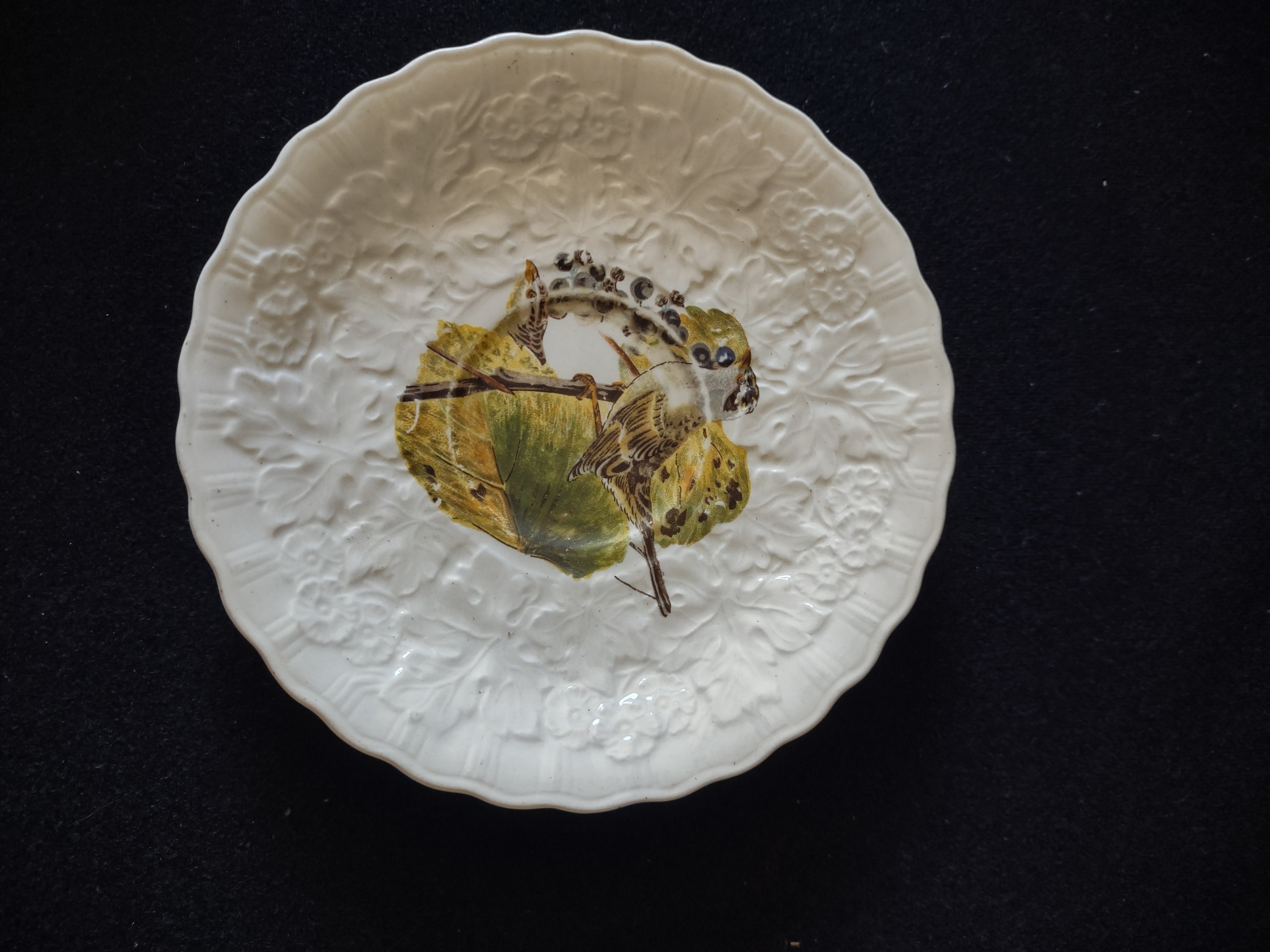 Vintage Embossed Floral Sparrow Cup Saucer Meakin England Cottagecore [5872]