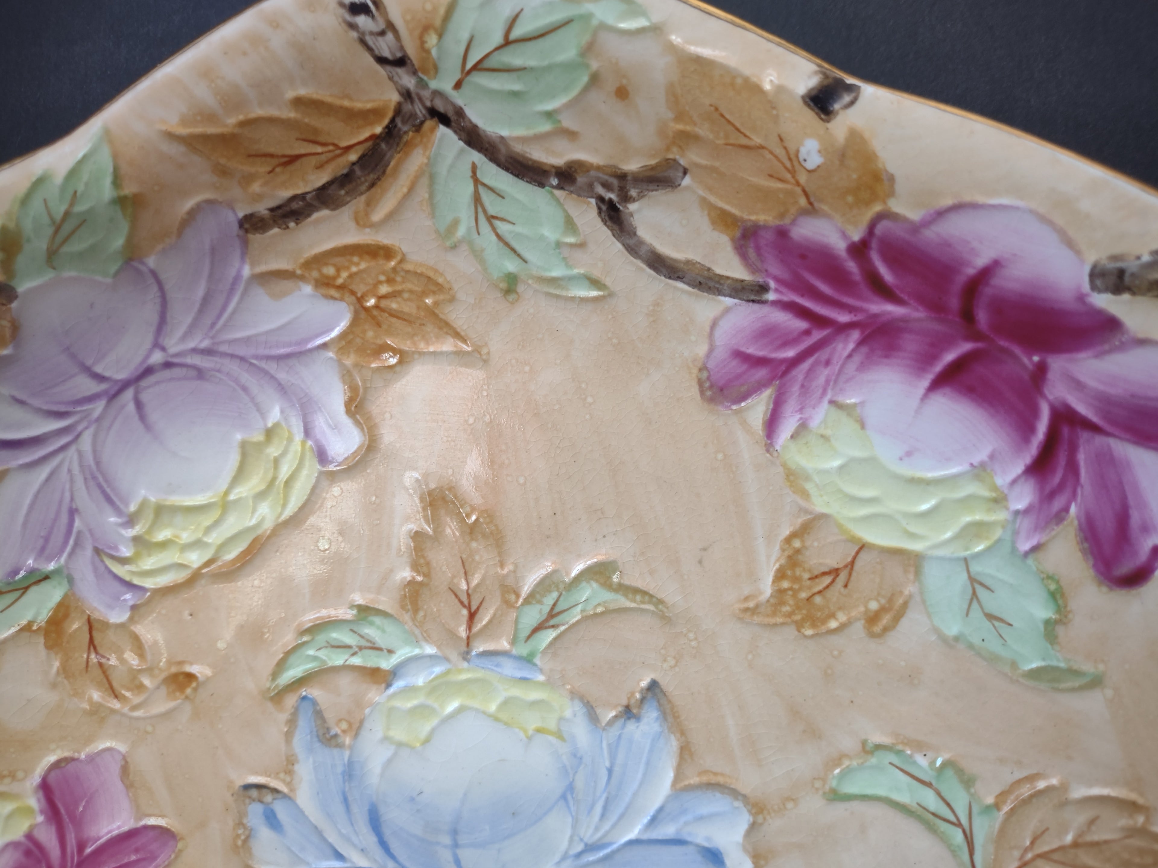Vintage Maling Ware Embossed Floral Diamond Tray Peach Lustre England [5885]