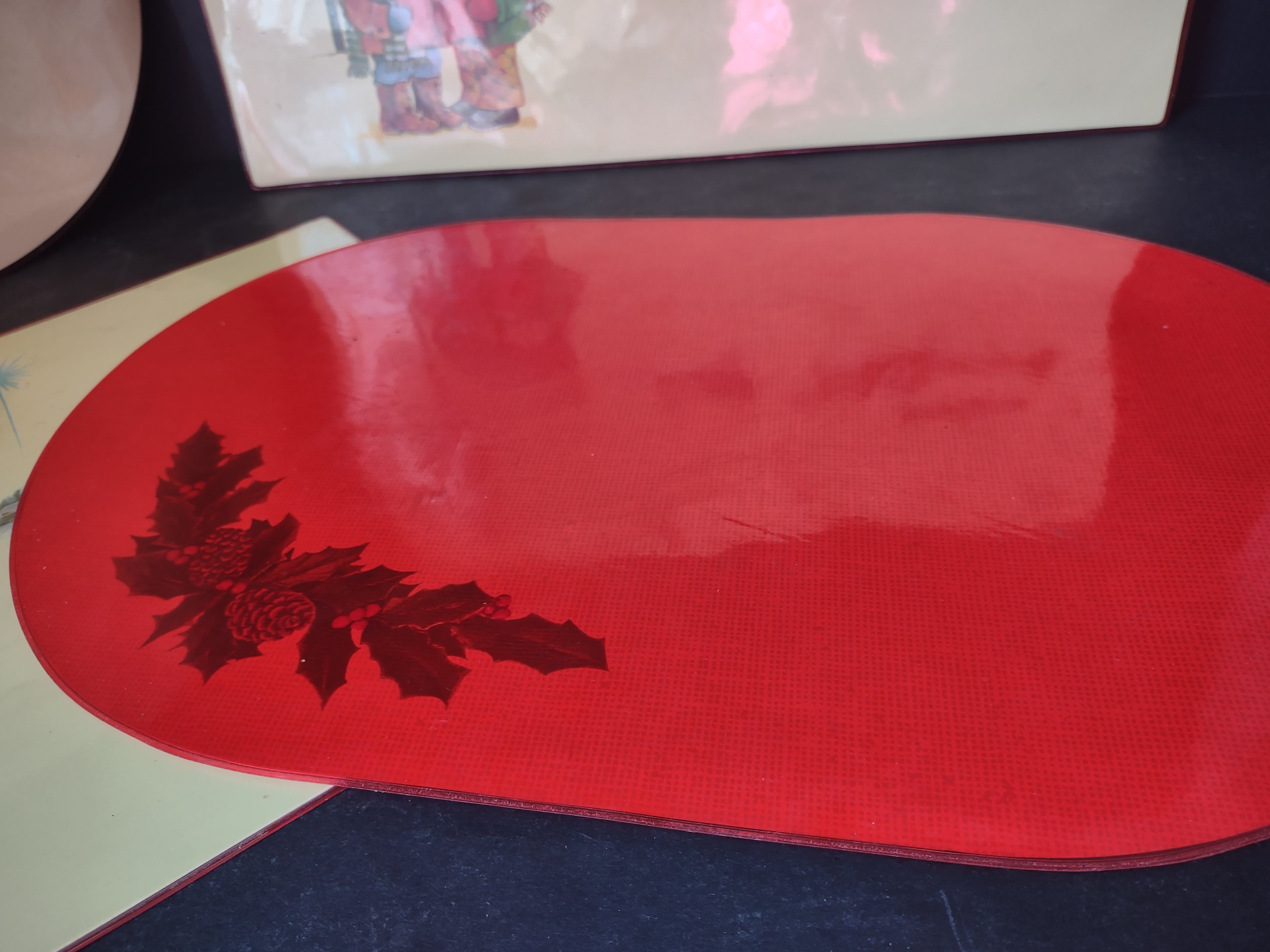Vintage Christmas Placemats Plastic Double Sided Carolers Holly Nostalgic [1643]