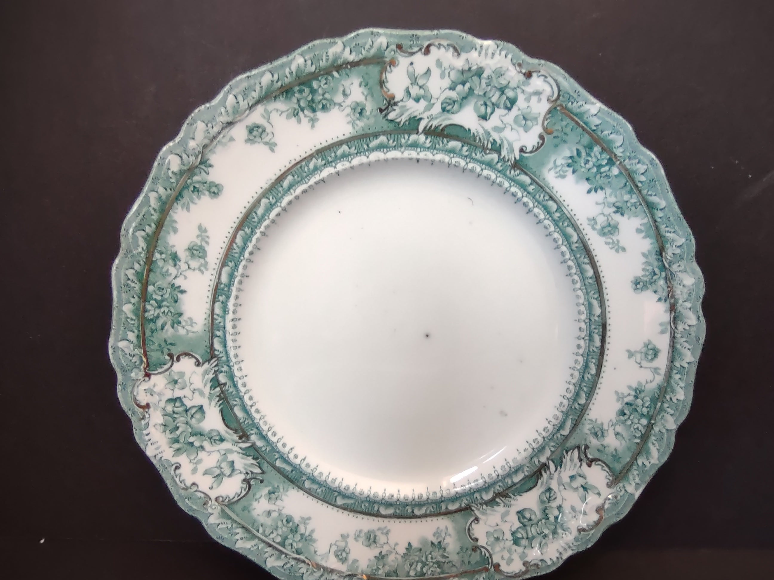 Vintage Green Transferware Dinner Plate Floral Scrollwork Gold Gilt [5901]