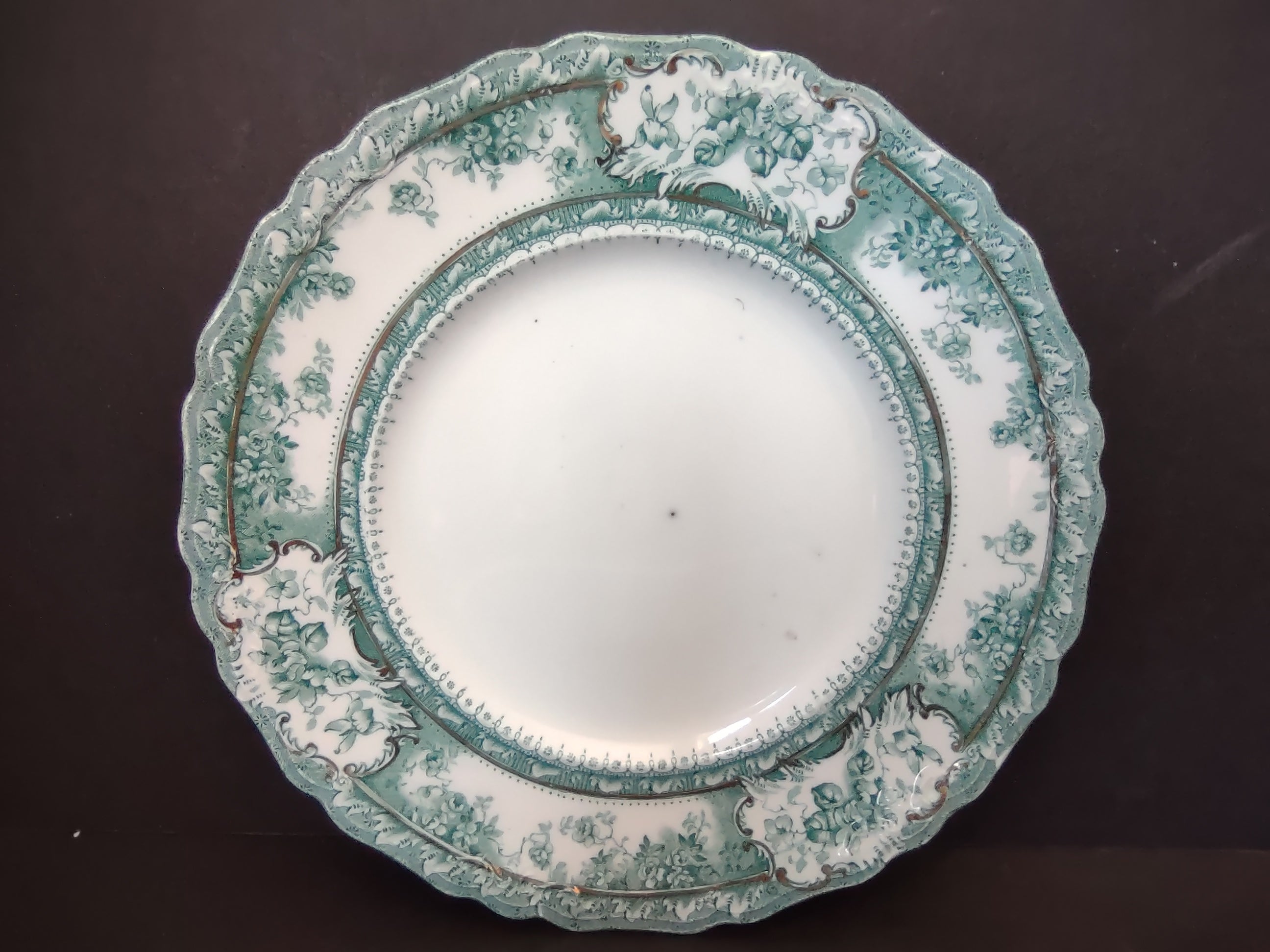 Vintage Green Transferware Dinner Plate Floral Scrollwork Gold Gilt [5901]