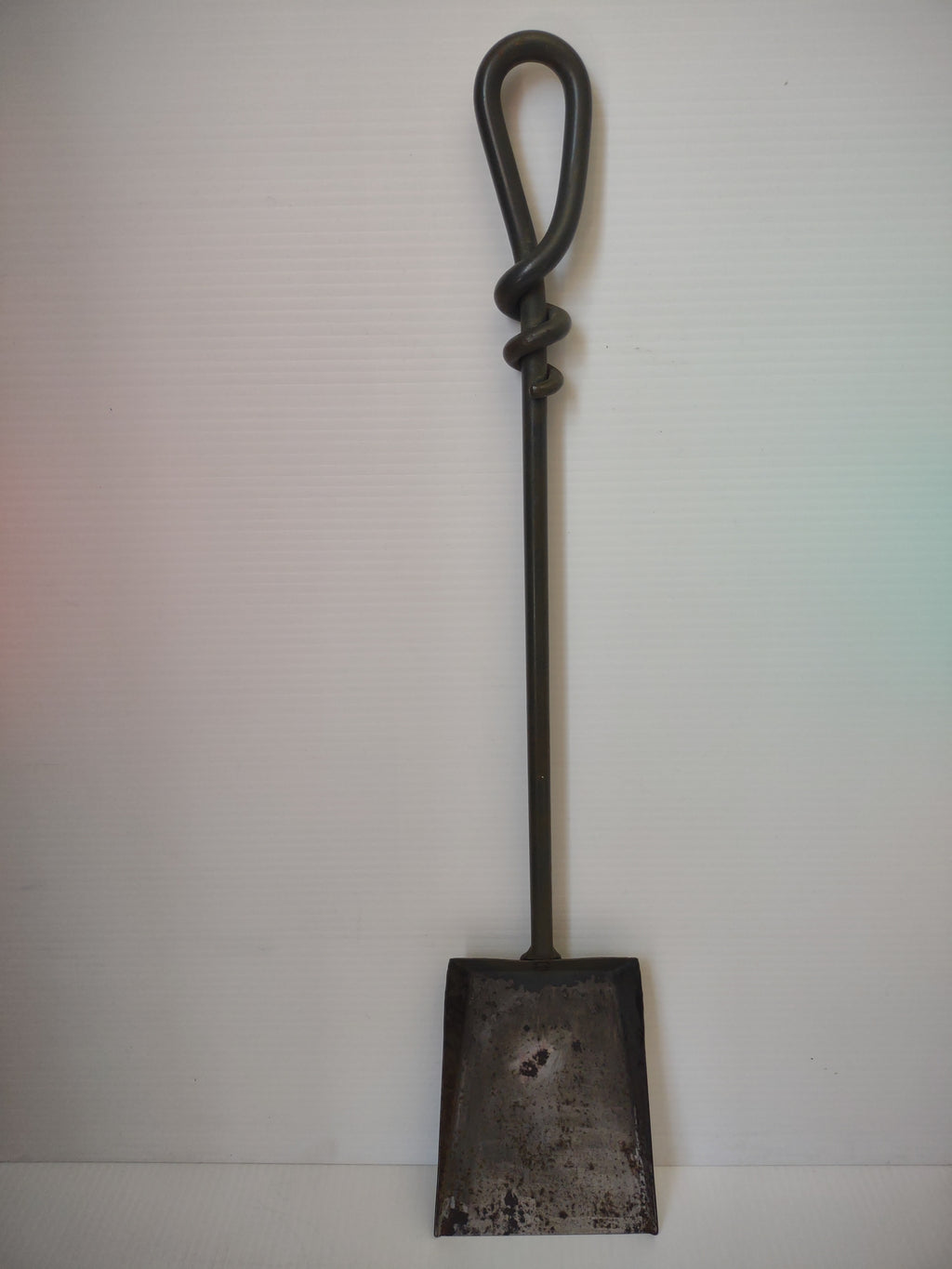 Vintage Wrought Iron Fireplace Ash Shovel Loop Knot Handle 24 In [6253]