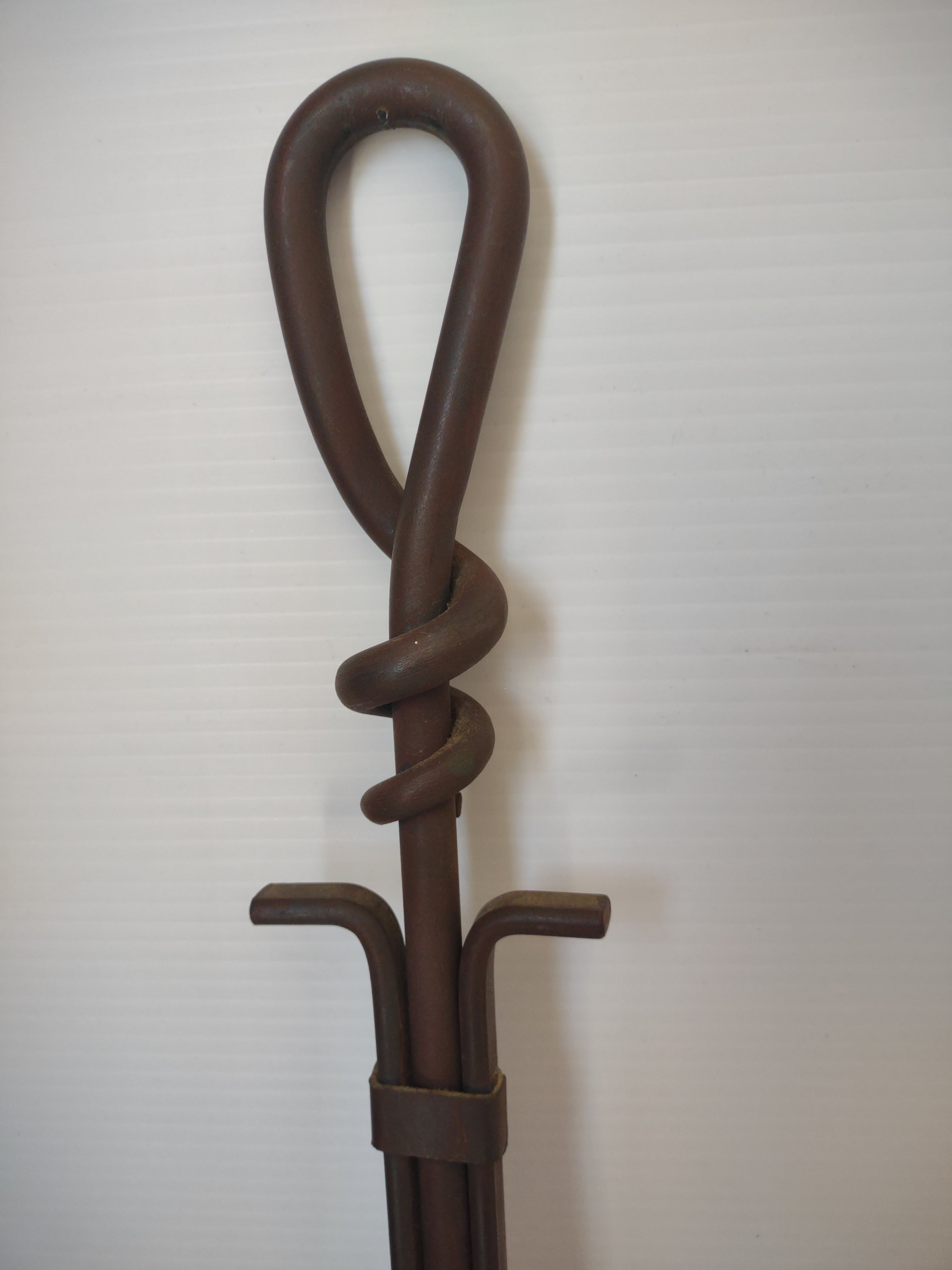 Vintage Wrought Iron Fireplace Tongs Loop Knot Handle Splayed Feet [6254]