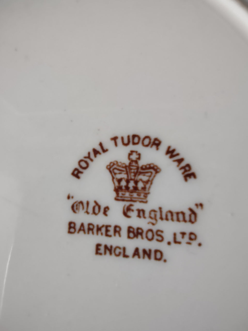 Vintage Royal Tudor Ware Olde England Brown Plate Ironstone Cottagecore [5927]