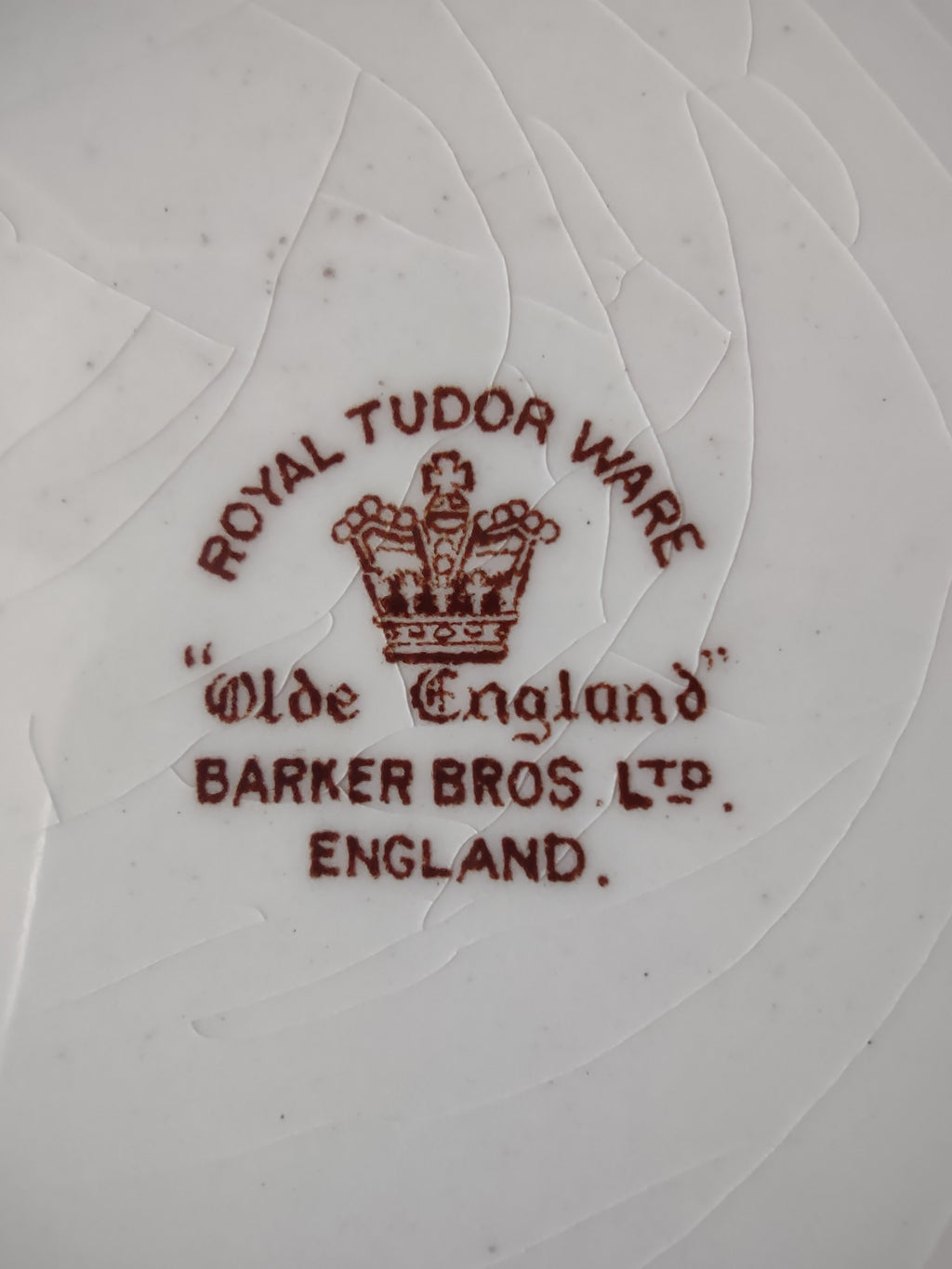 Vintage Royal Tudor Ware Olde England Plate Pair Ironstone Cottagecore [5928]