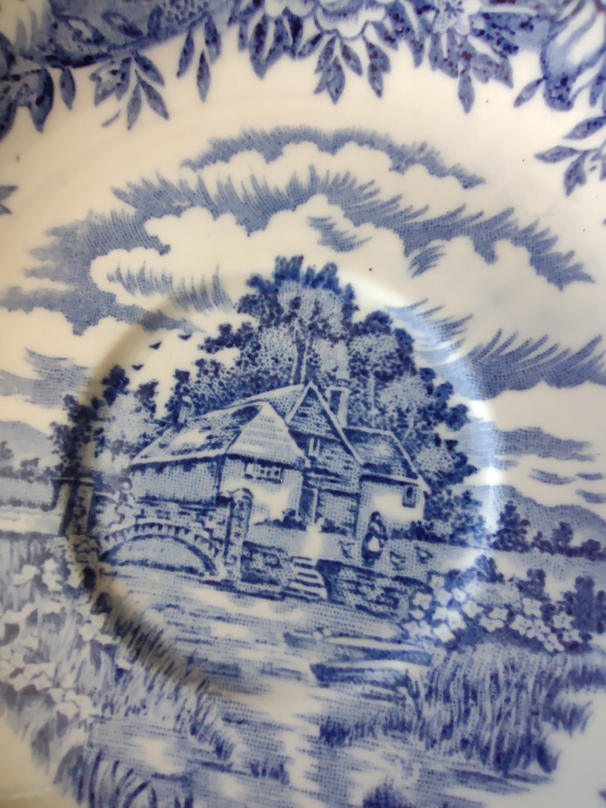Vintage Salem China English Village Olde Staffordshire Ironstone Saucer [5934]
