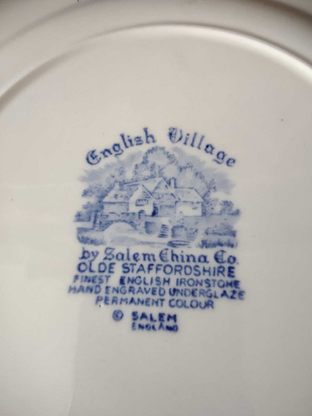 Vintage Salem China English Village Ironstone Dinner Plate Cottagecore [5935]