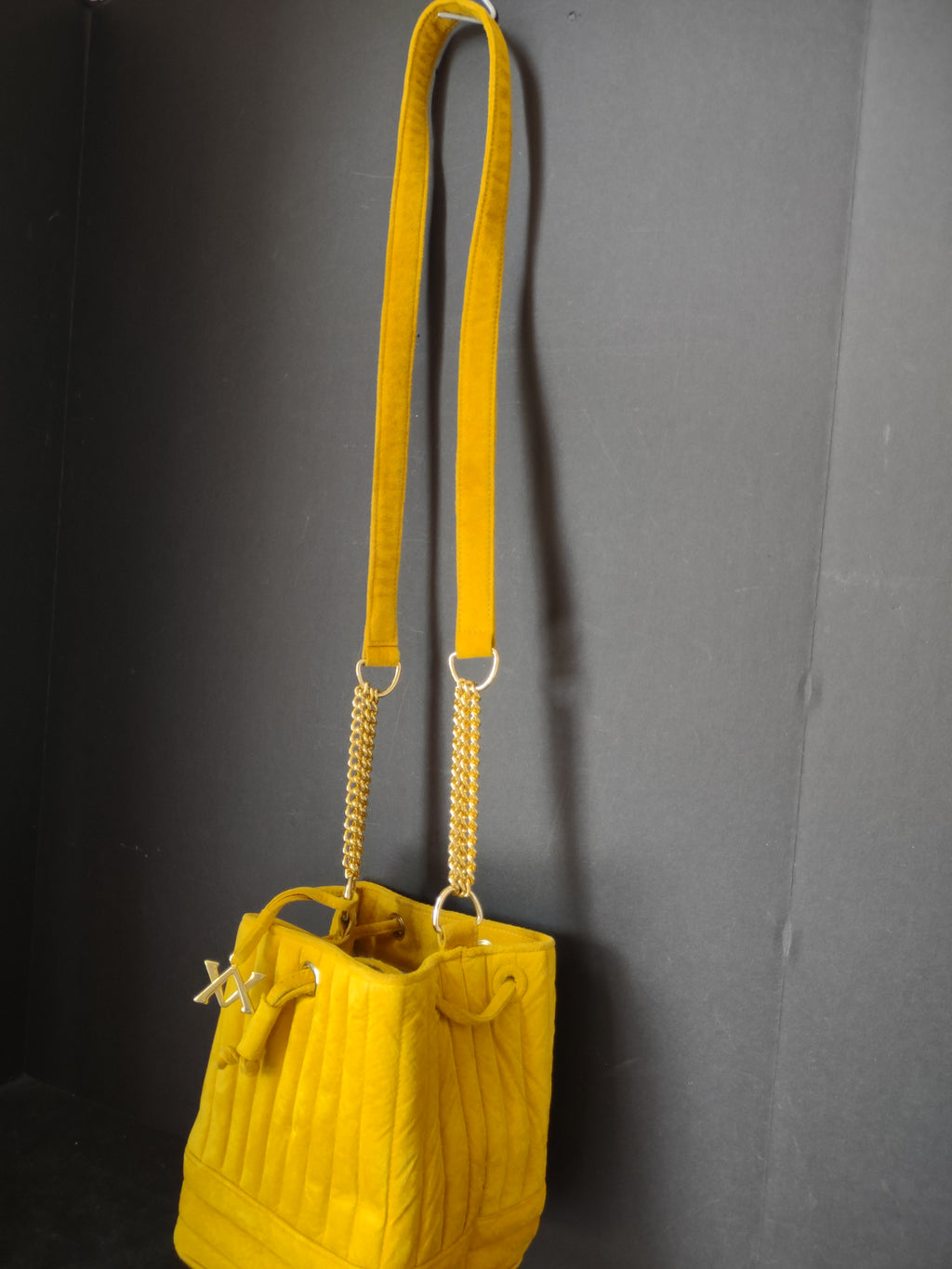 Vintage Adrienne Vittadini Yellow Mustard Suede Bucket Bag Crossbody [4402]