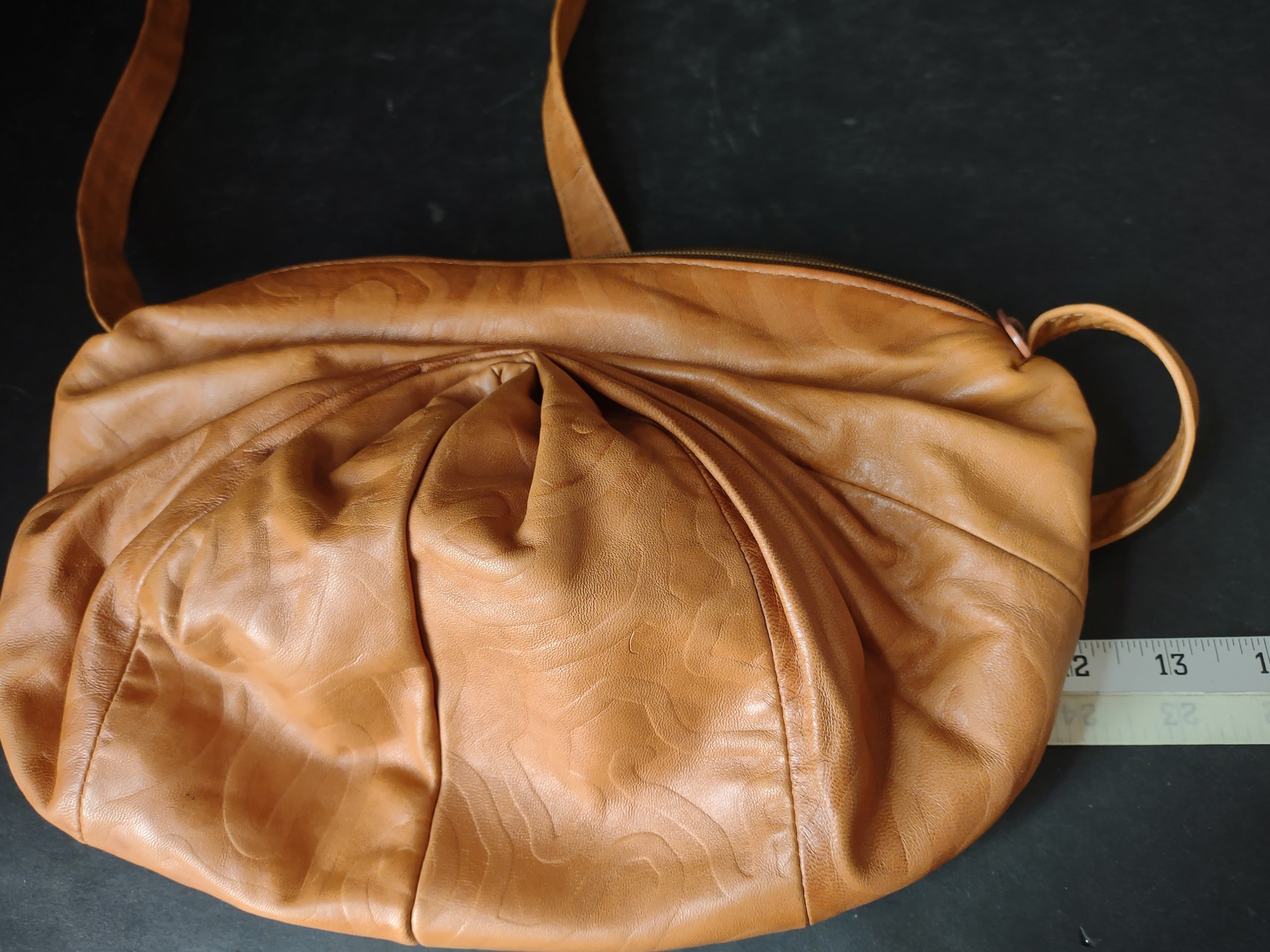 Vintage Saddle River Tan Bohemian Pleated Shoulder Bag Purse USA Made [4404]