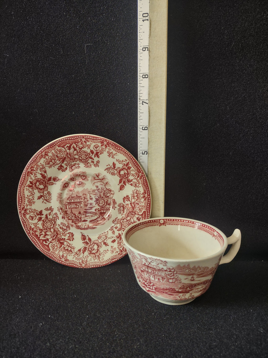 Vintage Tonquin Royal Staffordshire Red Tea Cup Saucer Ironstone England [5951]