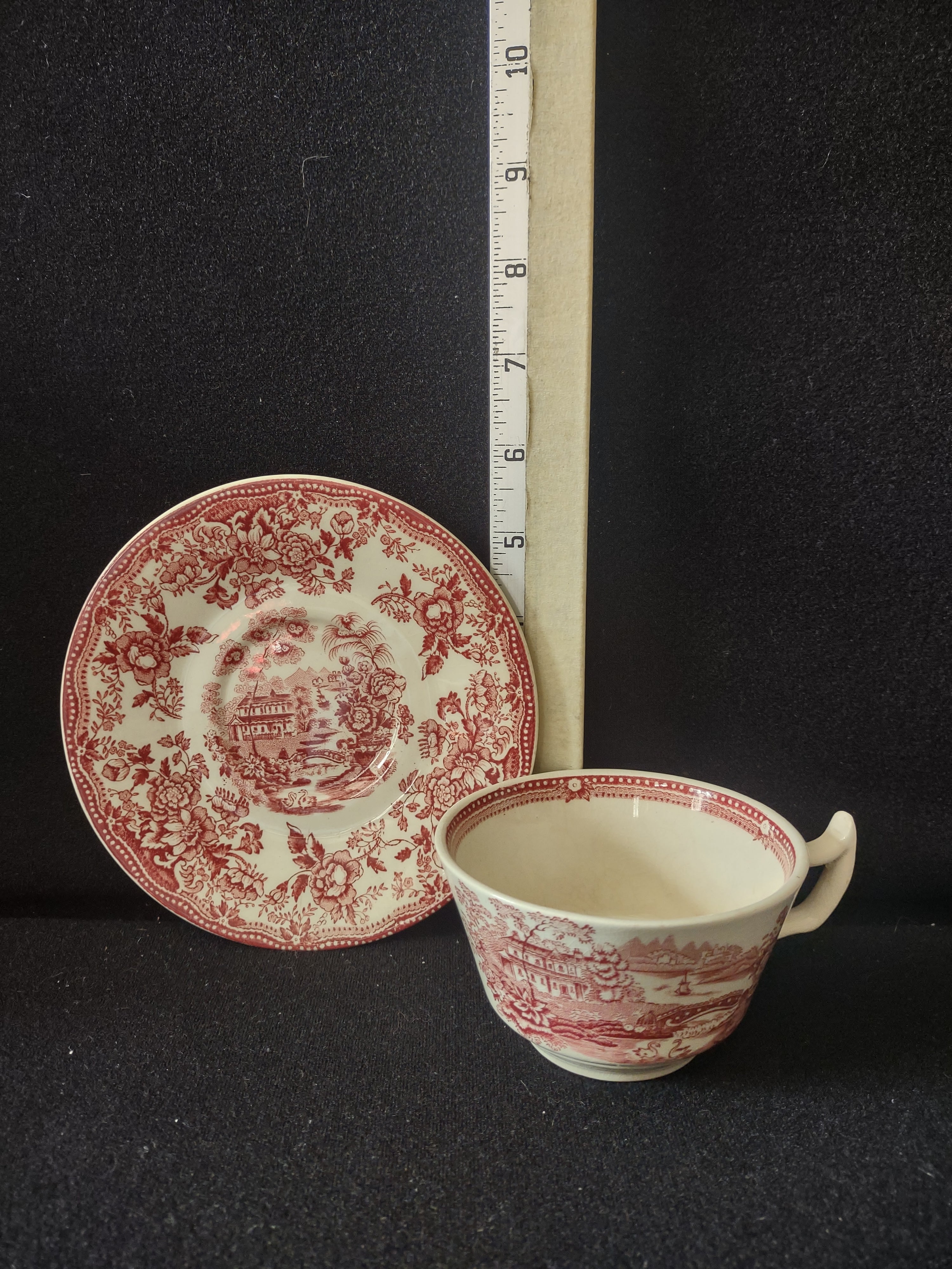 Vintage Tonquin Royal Staffordshire Red Tea Cup Saucer Ironstone England [5951]