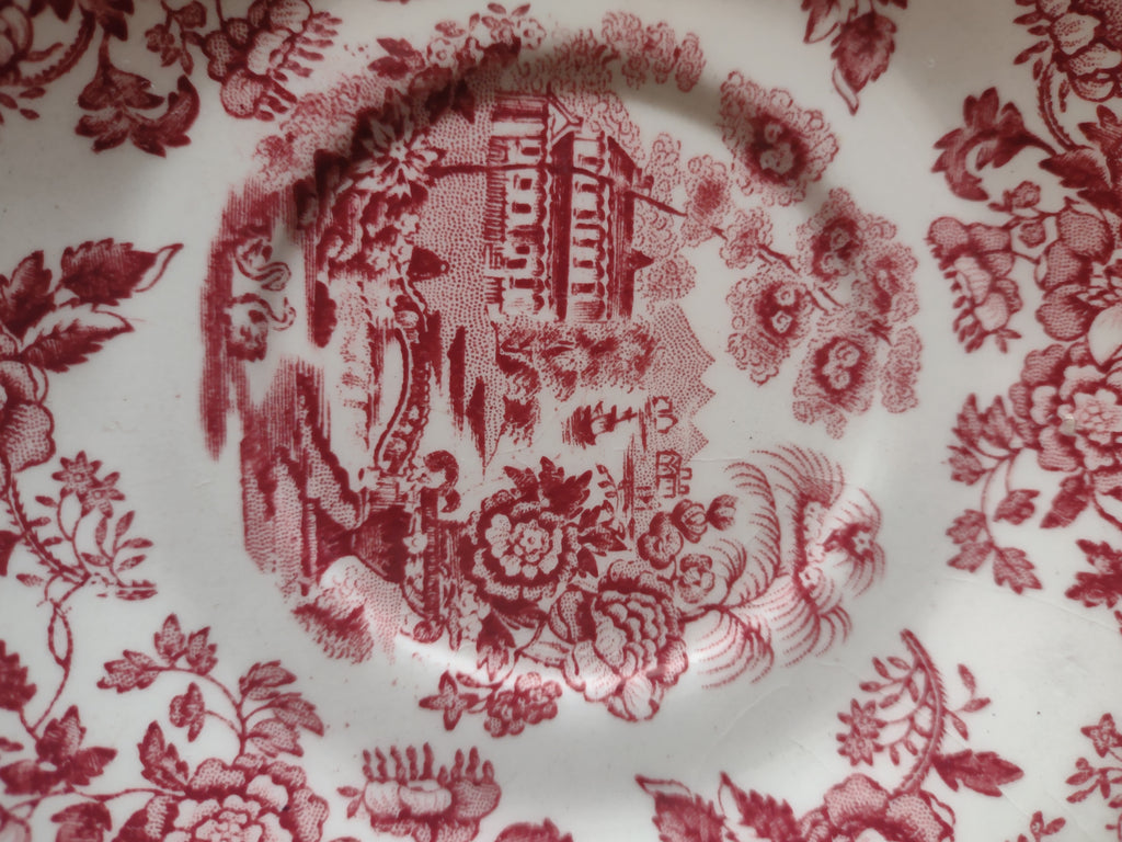 Vintage Tonquin Royal Staffordshire Red Tea Cup Saucer Ironstone England [5951]