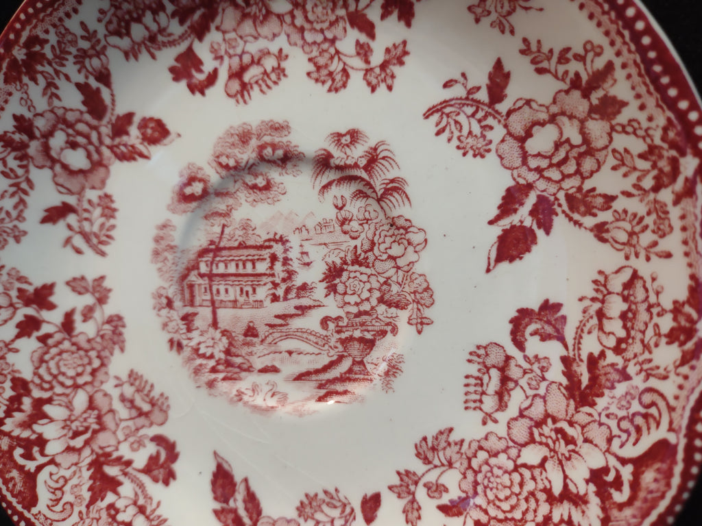 Vintage Alfred Meakin Tonquin Red Transferware Saucer [5956]
