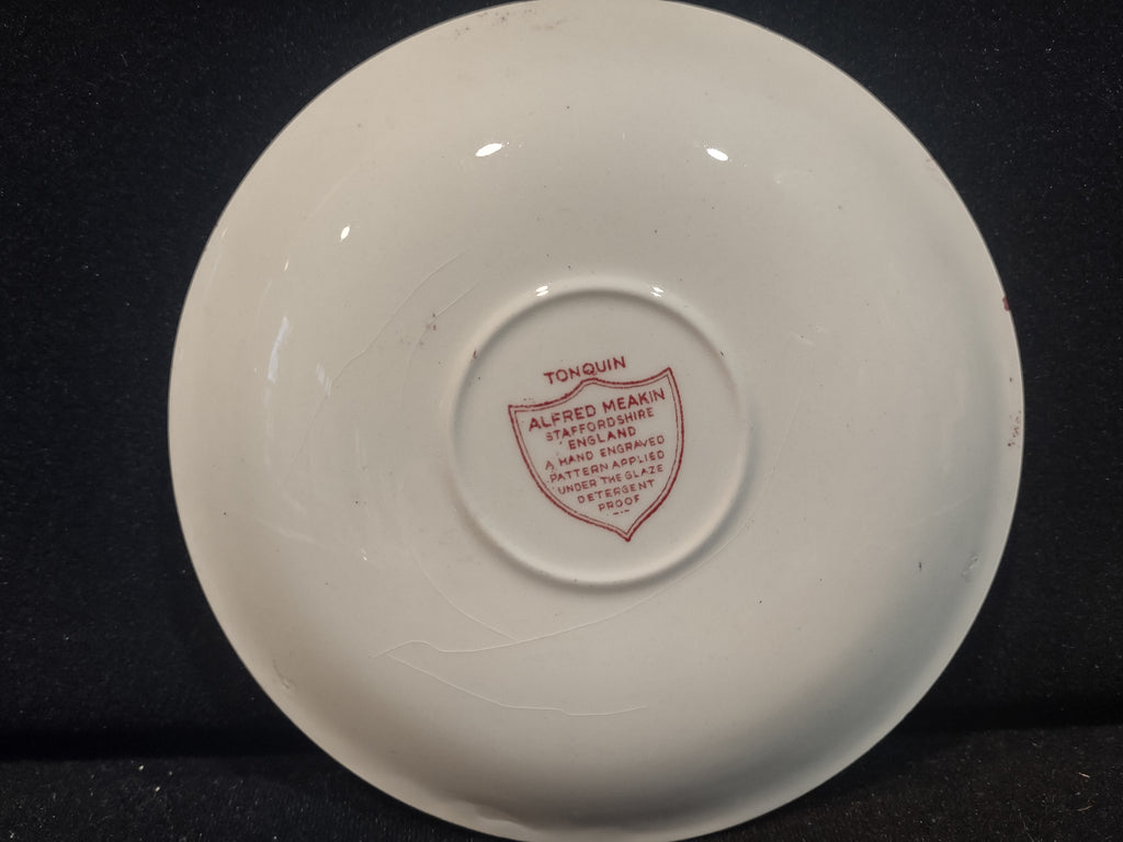 Vintage Alfred Meakin Tonquin Red Transferware Saucer [5956]