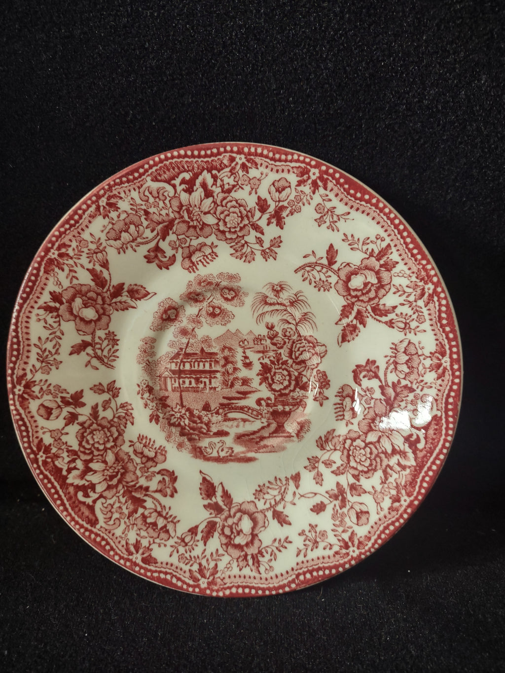 Vintage Tonquin Royal Staffordshire Ironstone England Red Saucer [5960]