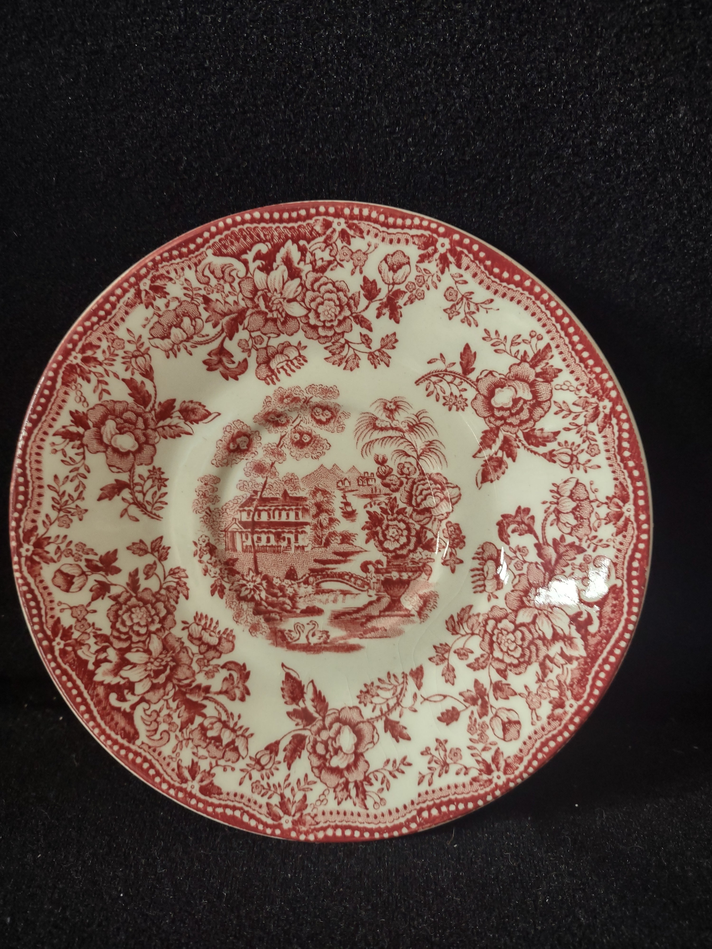 Vintage Tonquin Royal Staffordshire Ironstone England Red Saucer [5960]