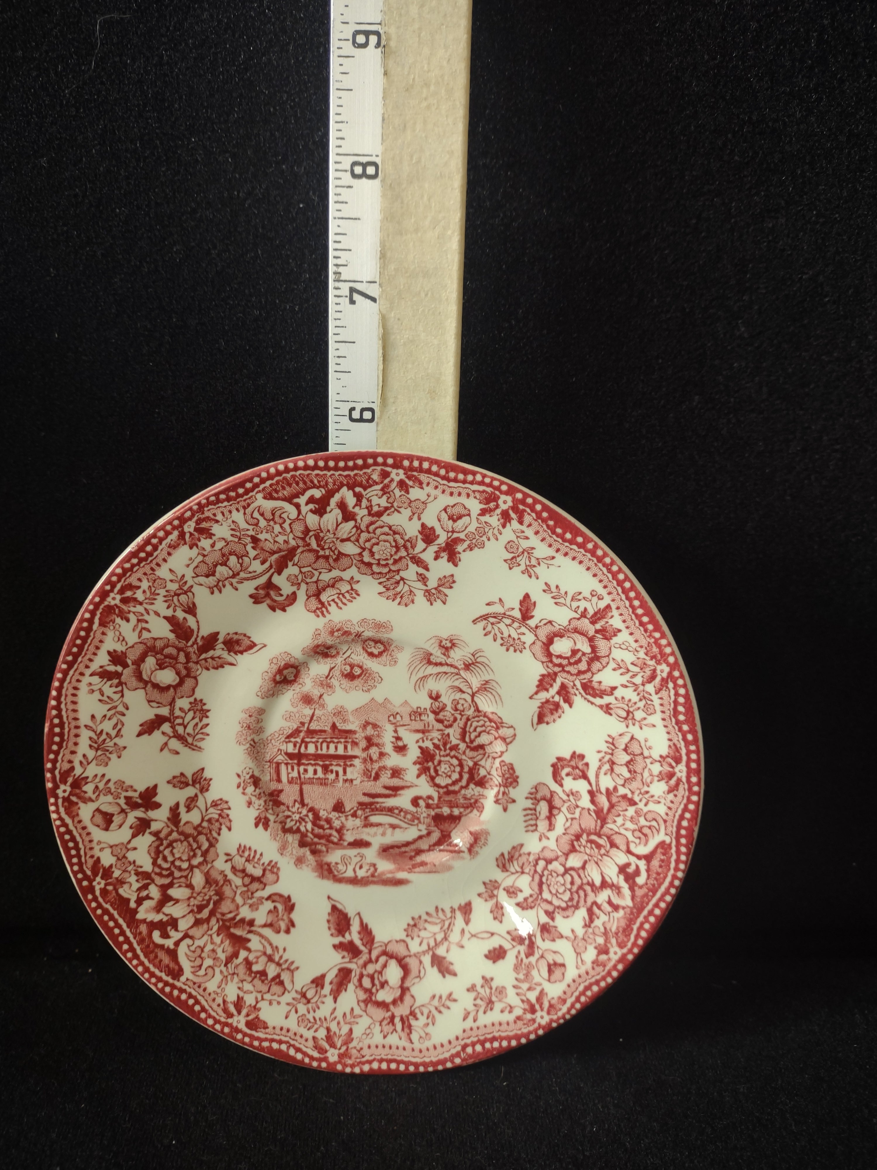 Vintage Tonquin Royal Staffordshire Ironstone England Red Saucer [5960]